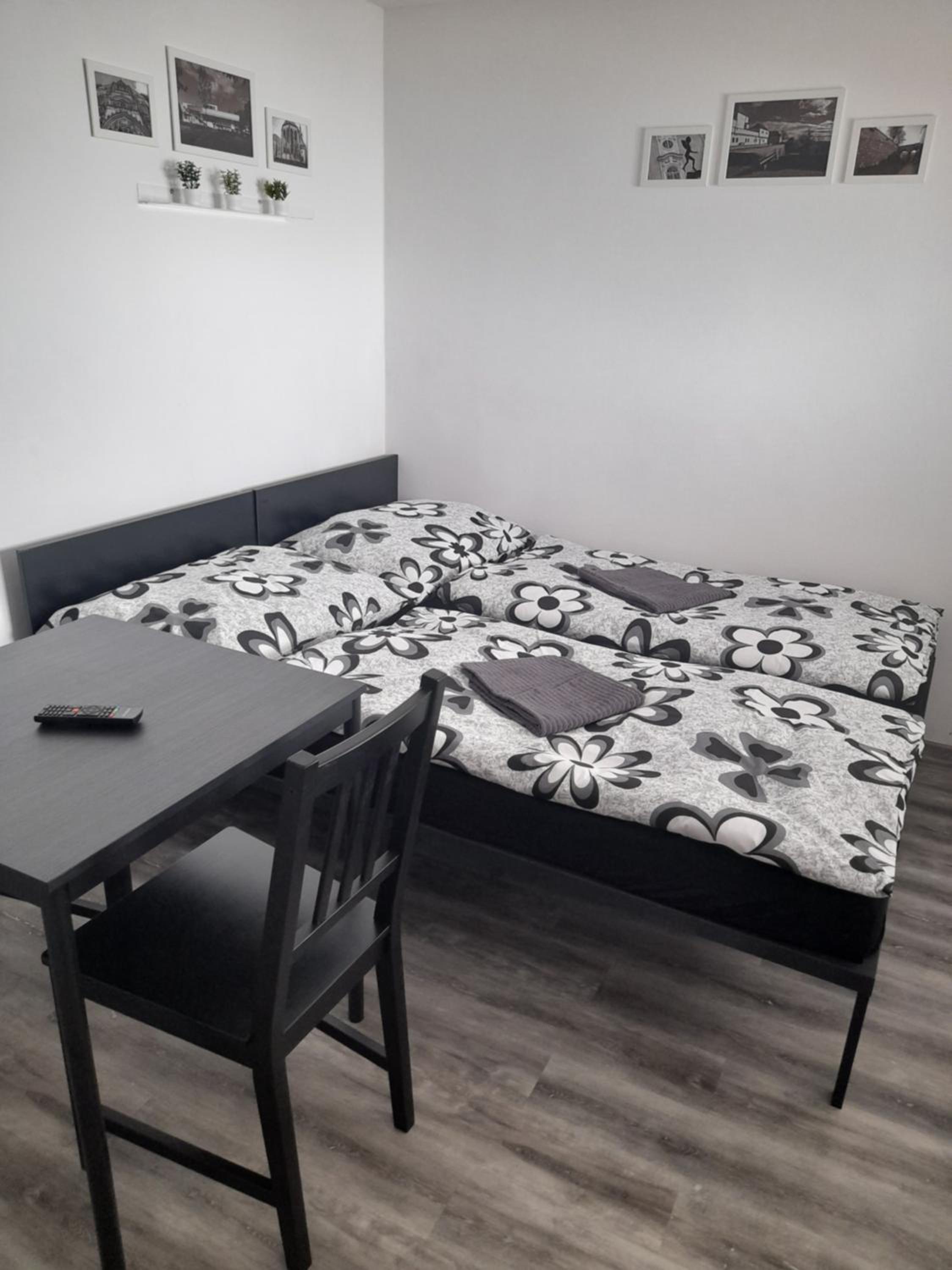 Apartments Vančurova private parking