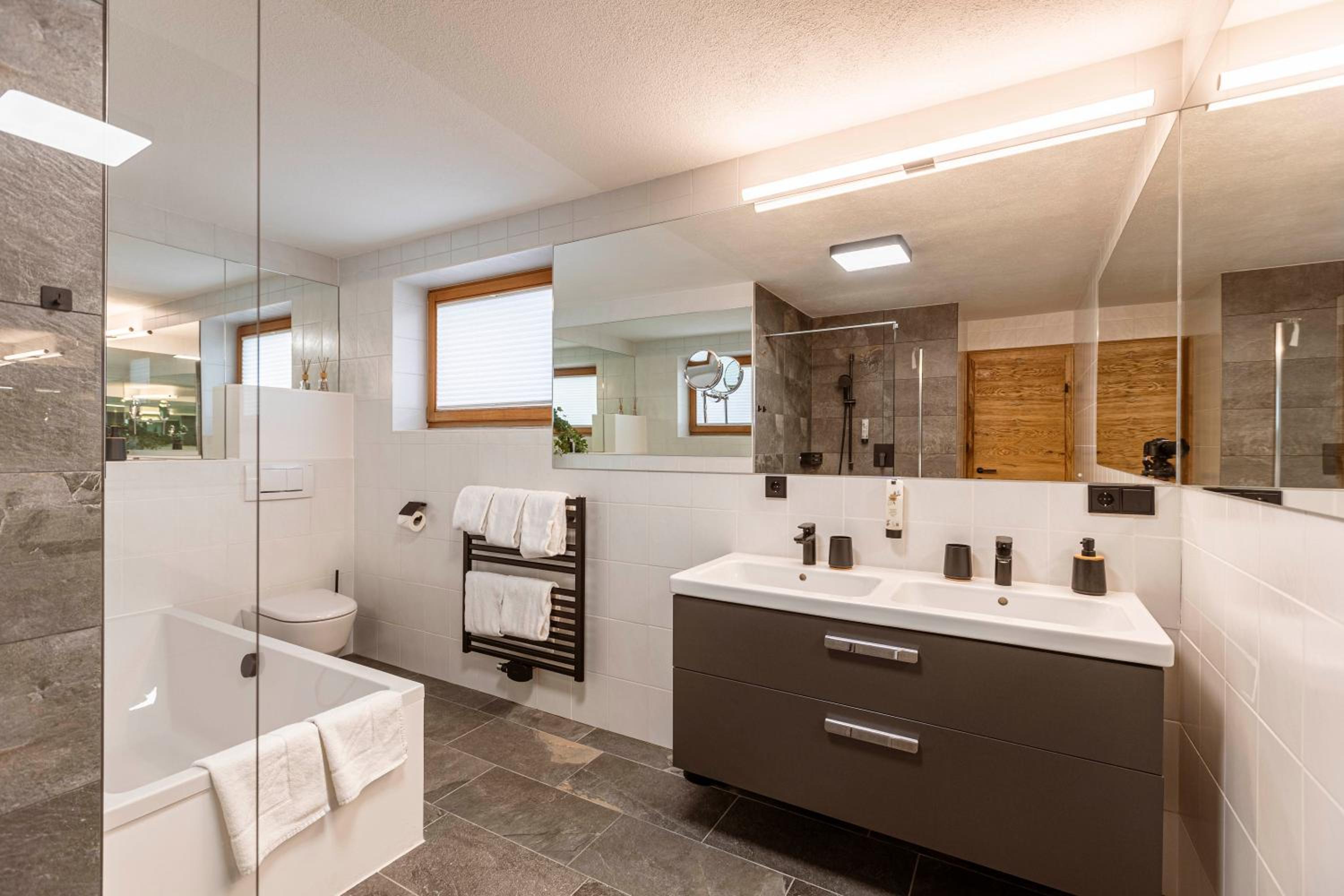 Zugspitz Suites Lermoos by ALPS RESORTS
