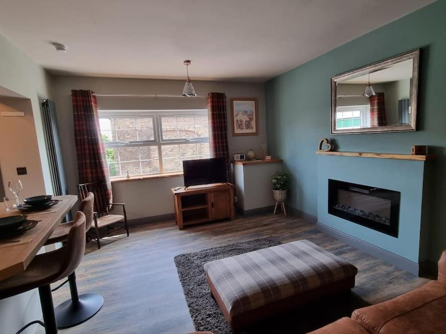 Trinket - The Cliff Top Cottage view 4