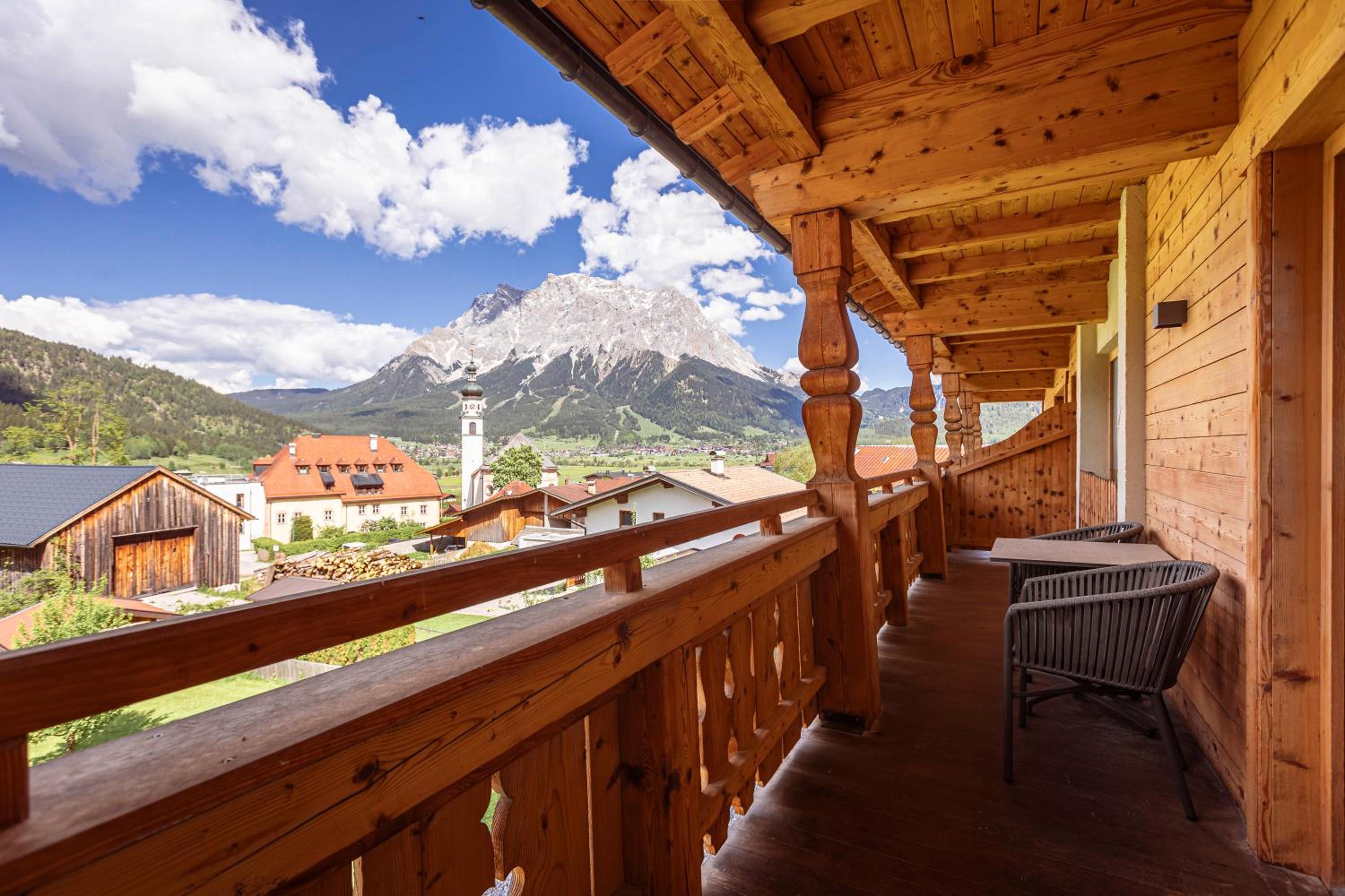 Zugspitz Suites Lermoos by ALPS RESORTS
