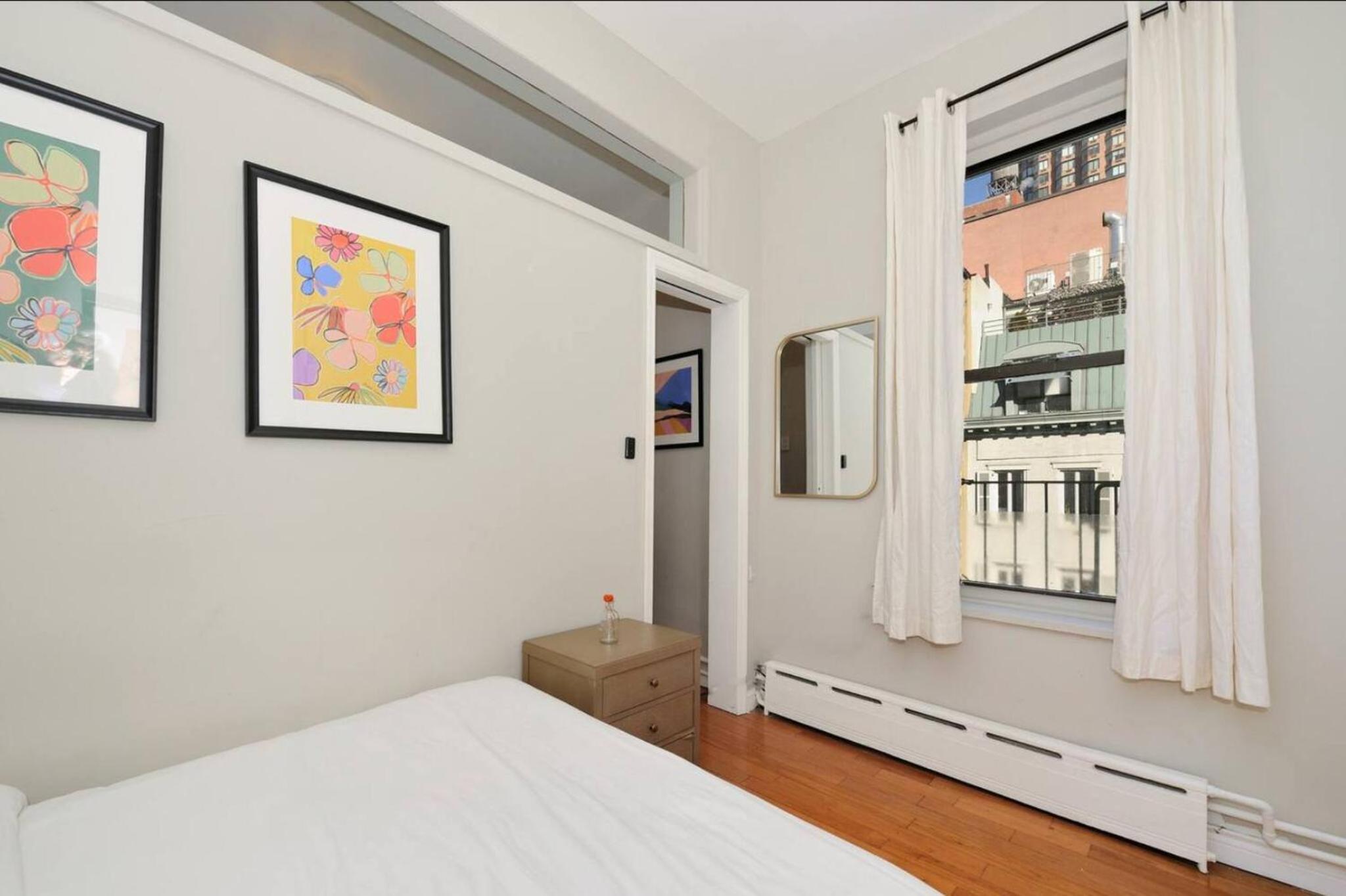 Urban Sunshine Cozy 1-Bedroom in Nycs Heart