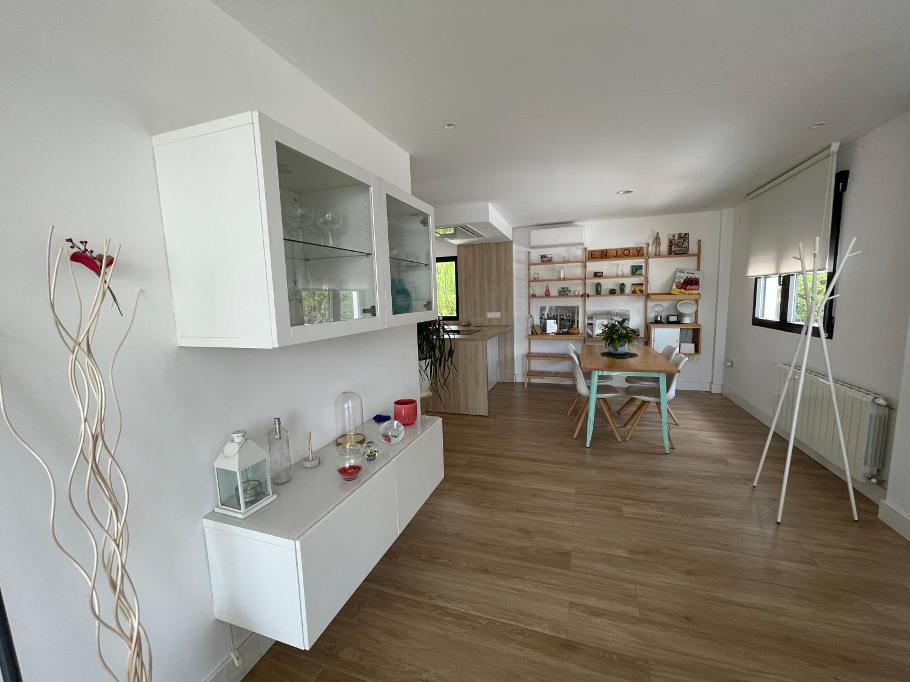 VILLA EXCLUSIVA con Piscina, Jardín y Barbacoa