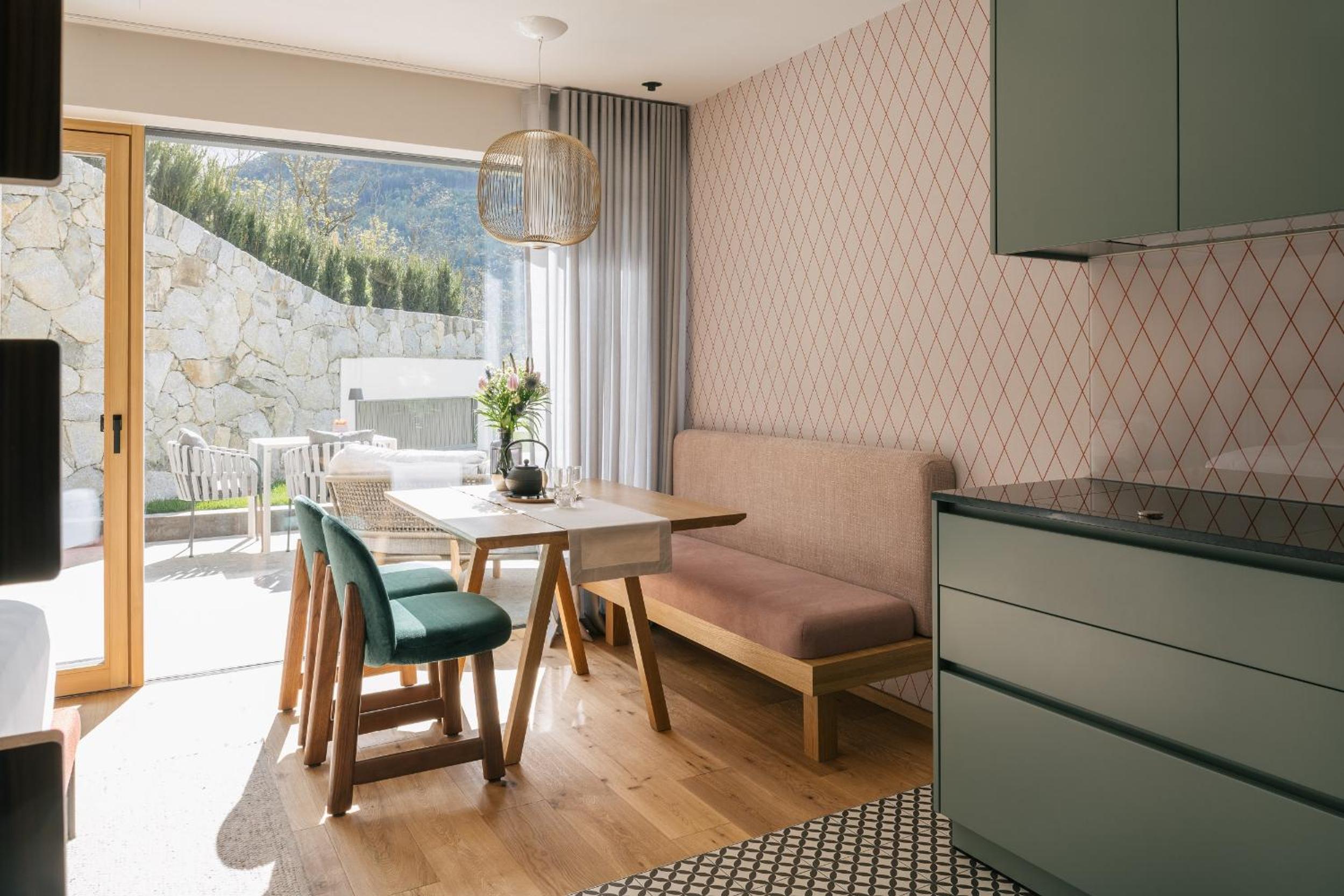 ANTON Nature Hideaway