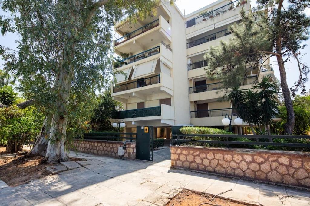Bloom - Luxury 2-Bedroom Apartment in Athens