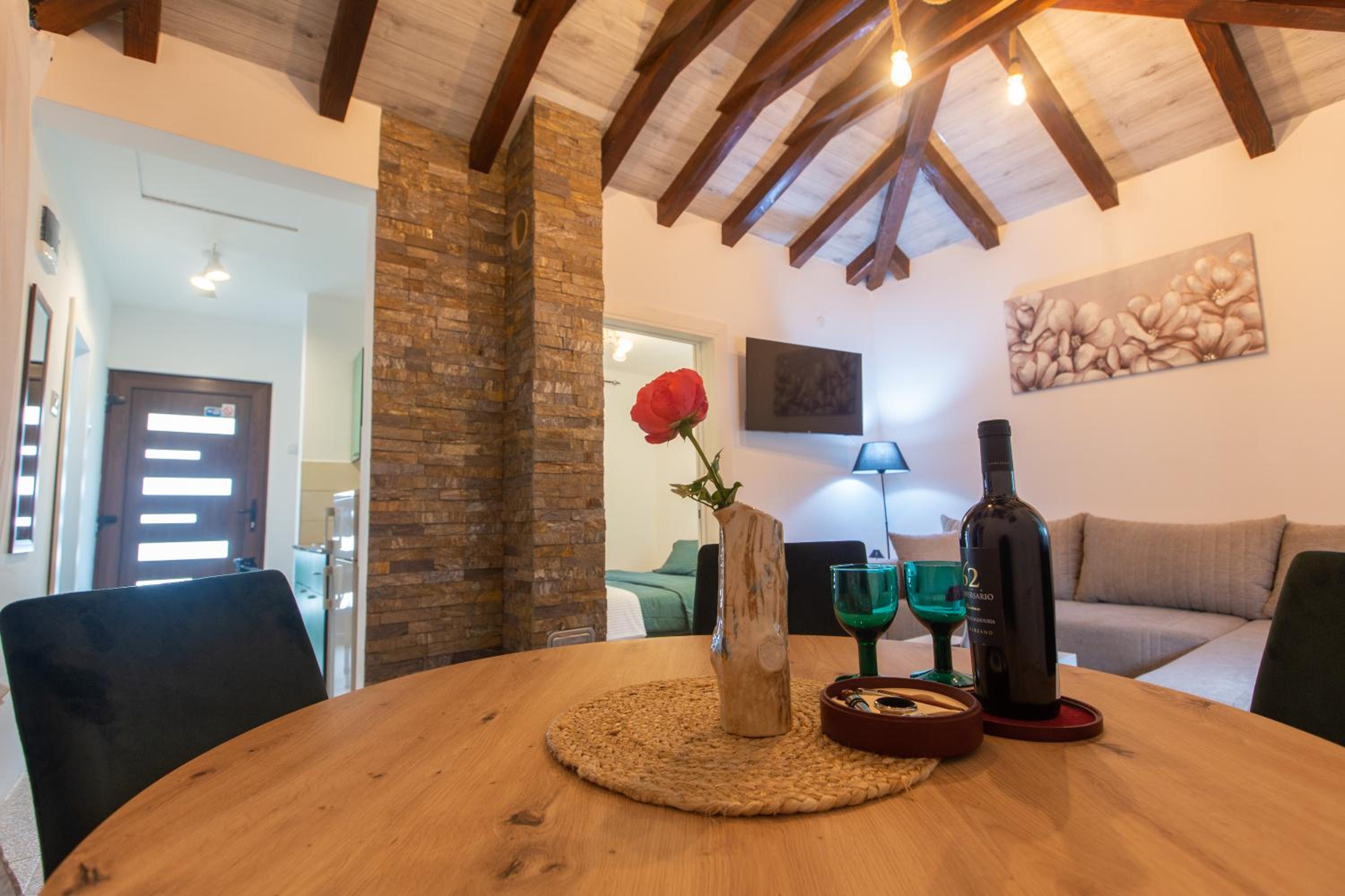 Apartmani Čalane view 3