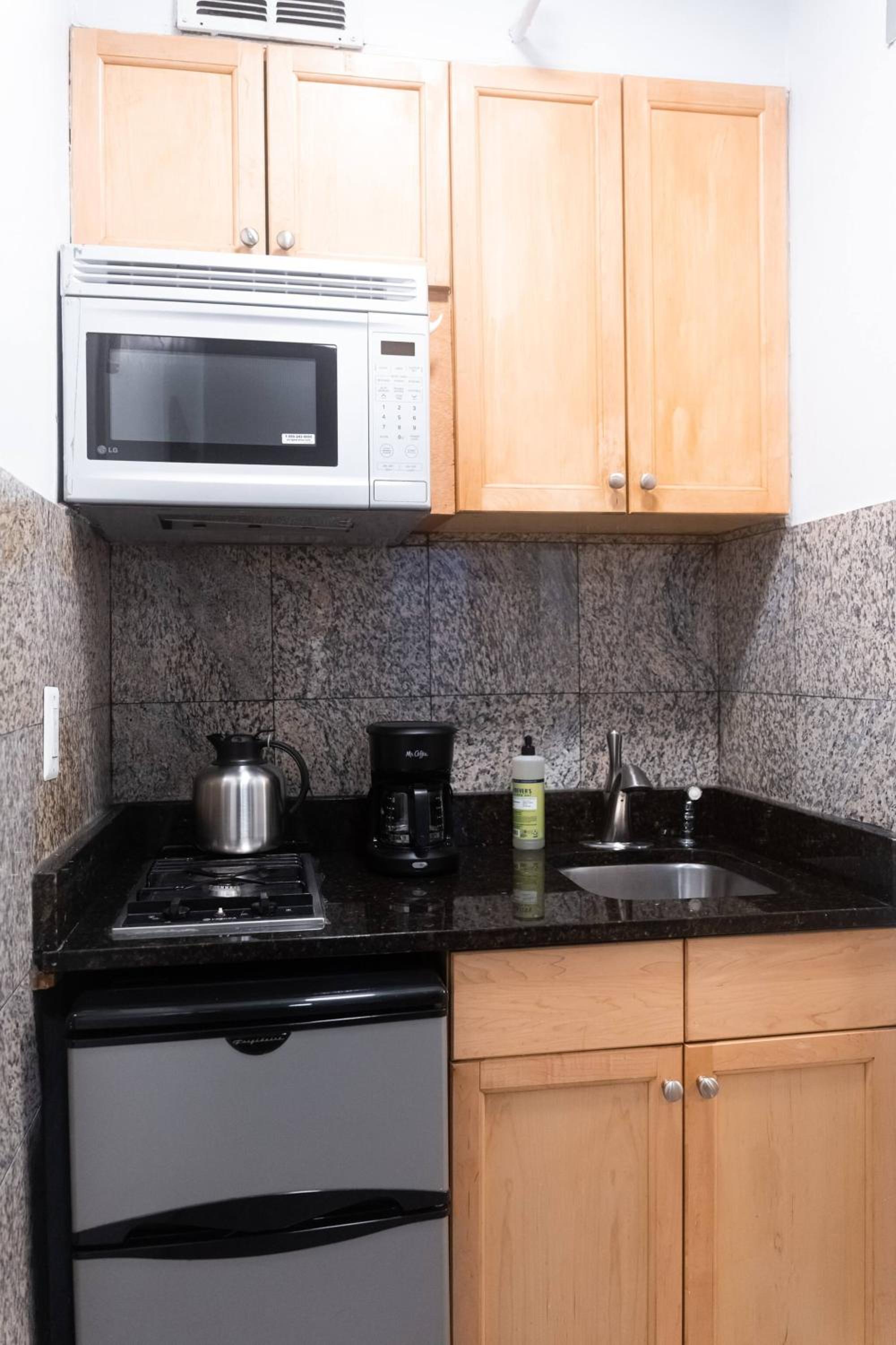 Newly Renovated 1br Gem in the Heart of Murray Hill