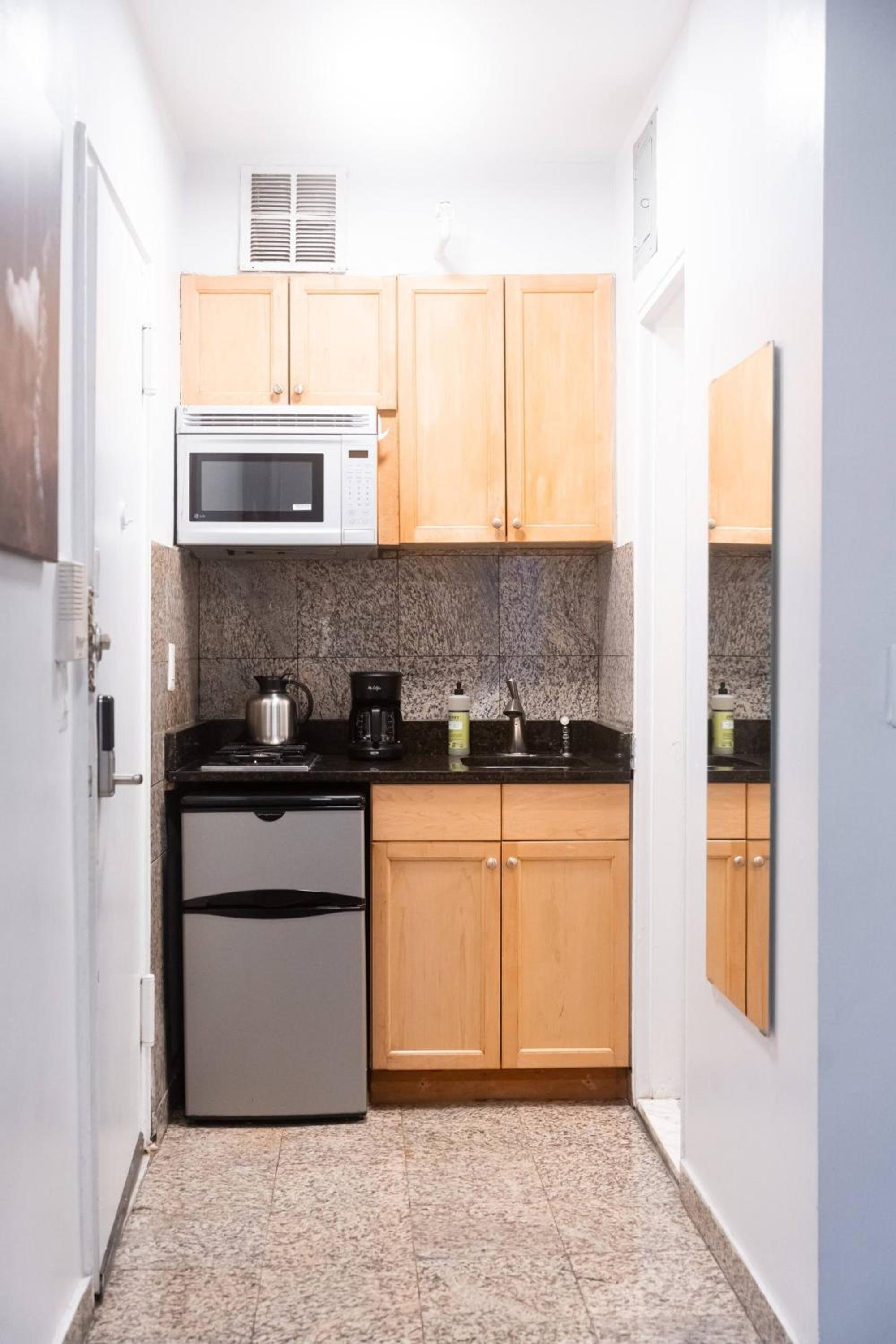Newly Renovated 1br Gem in the Heart of Murray Hill