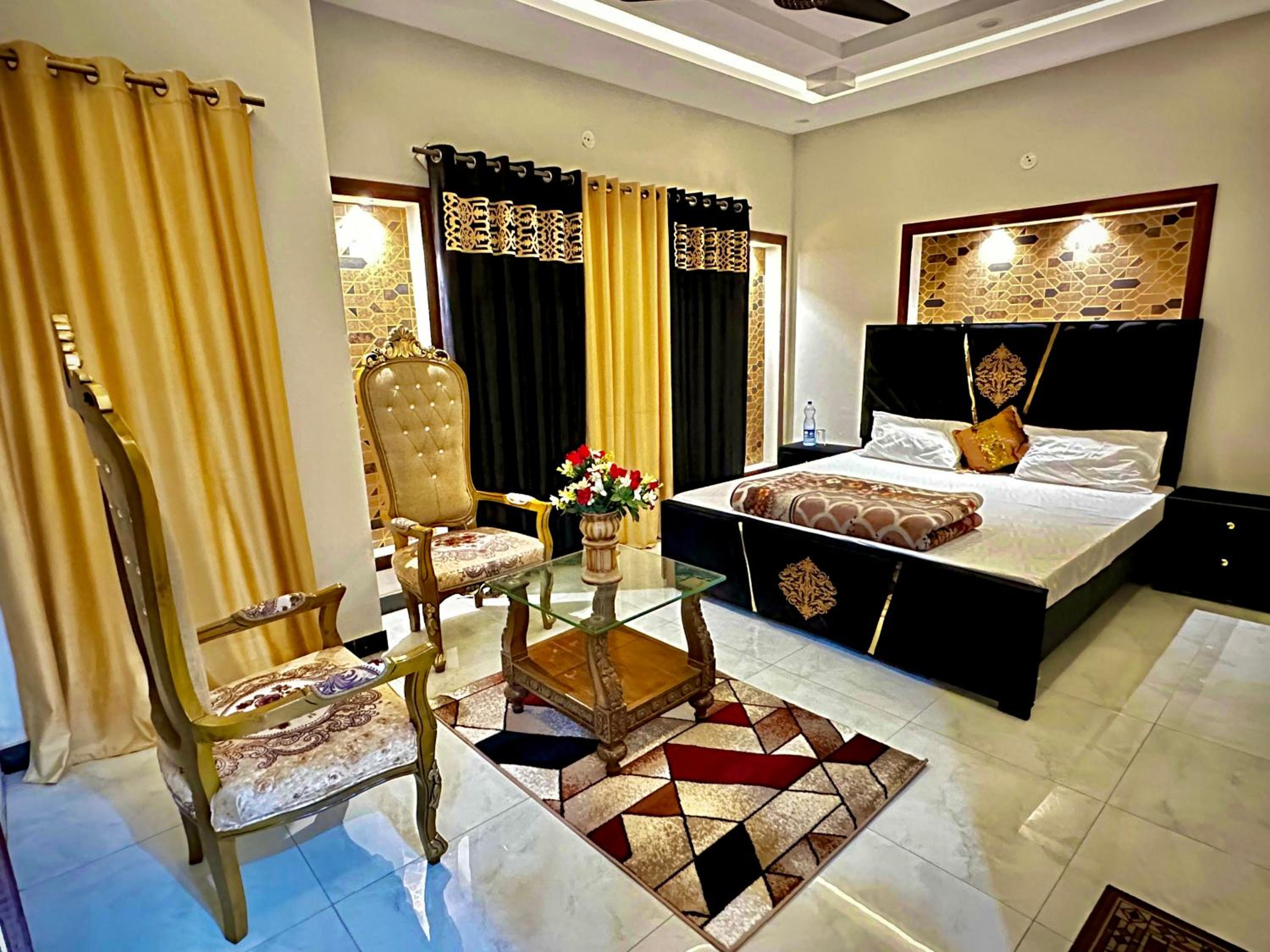 Homely Guest House