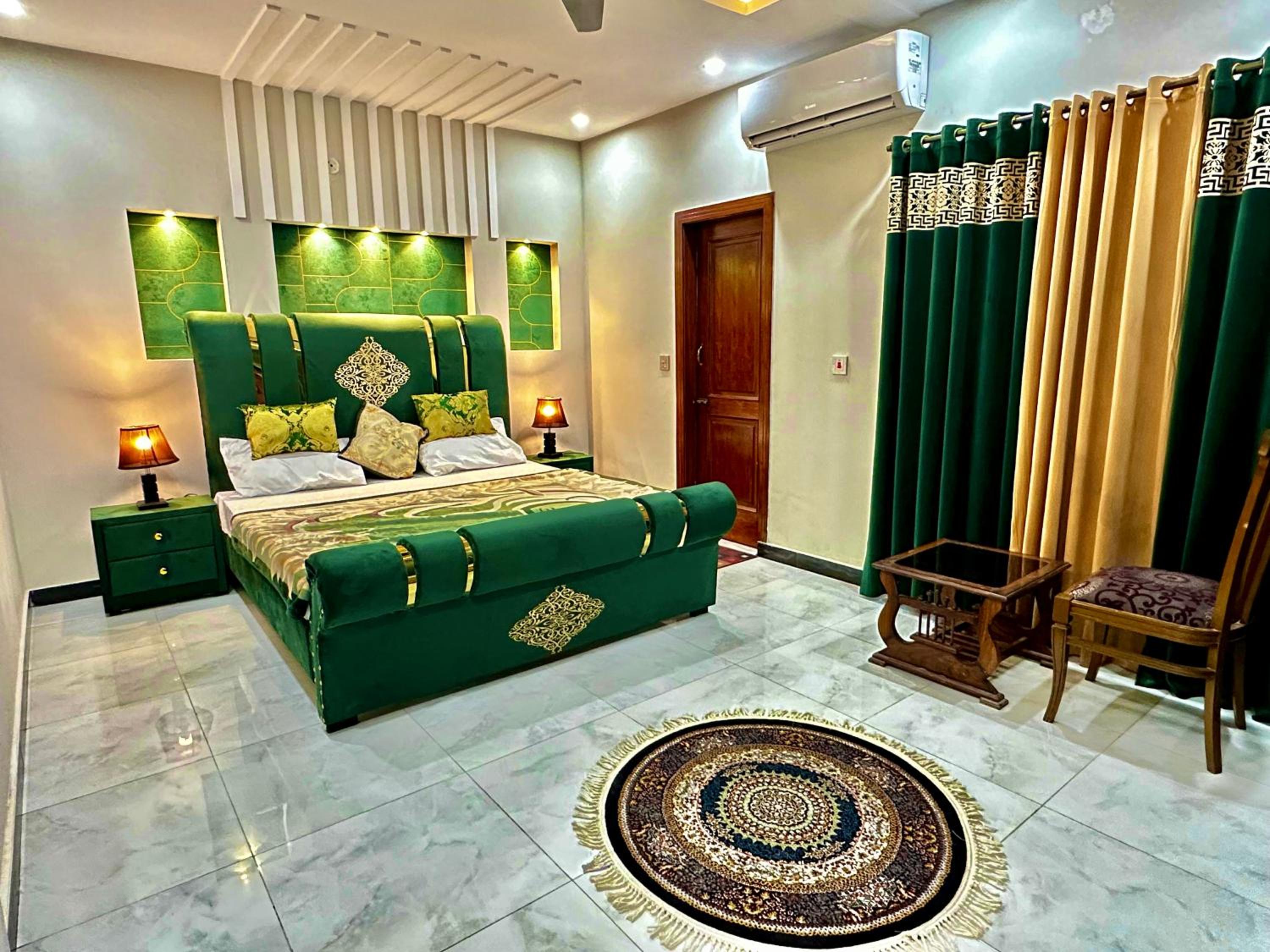 Homely Guest House