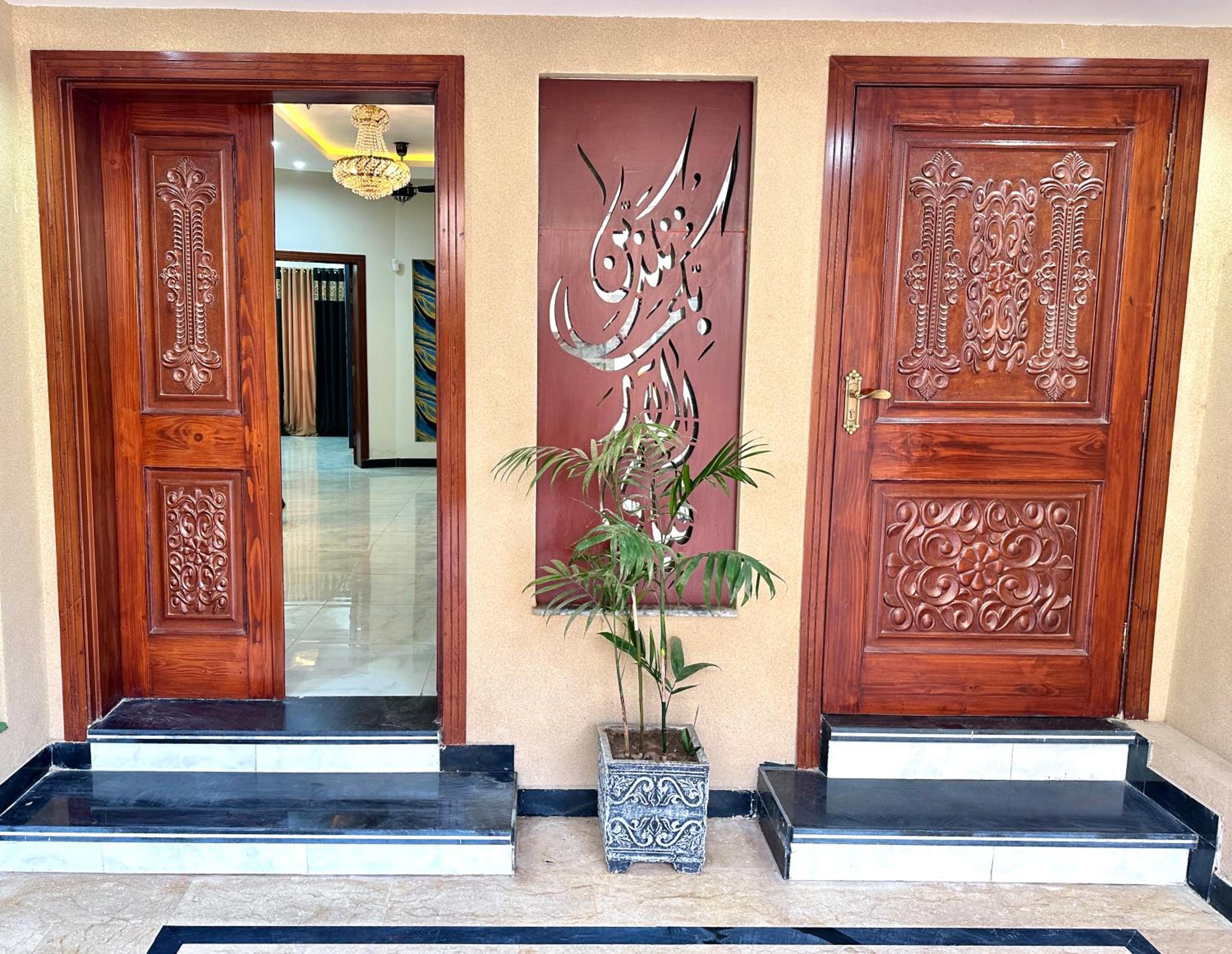 Homely Guest House