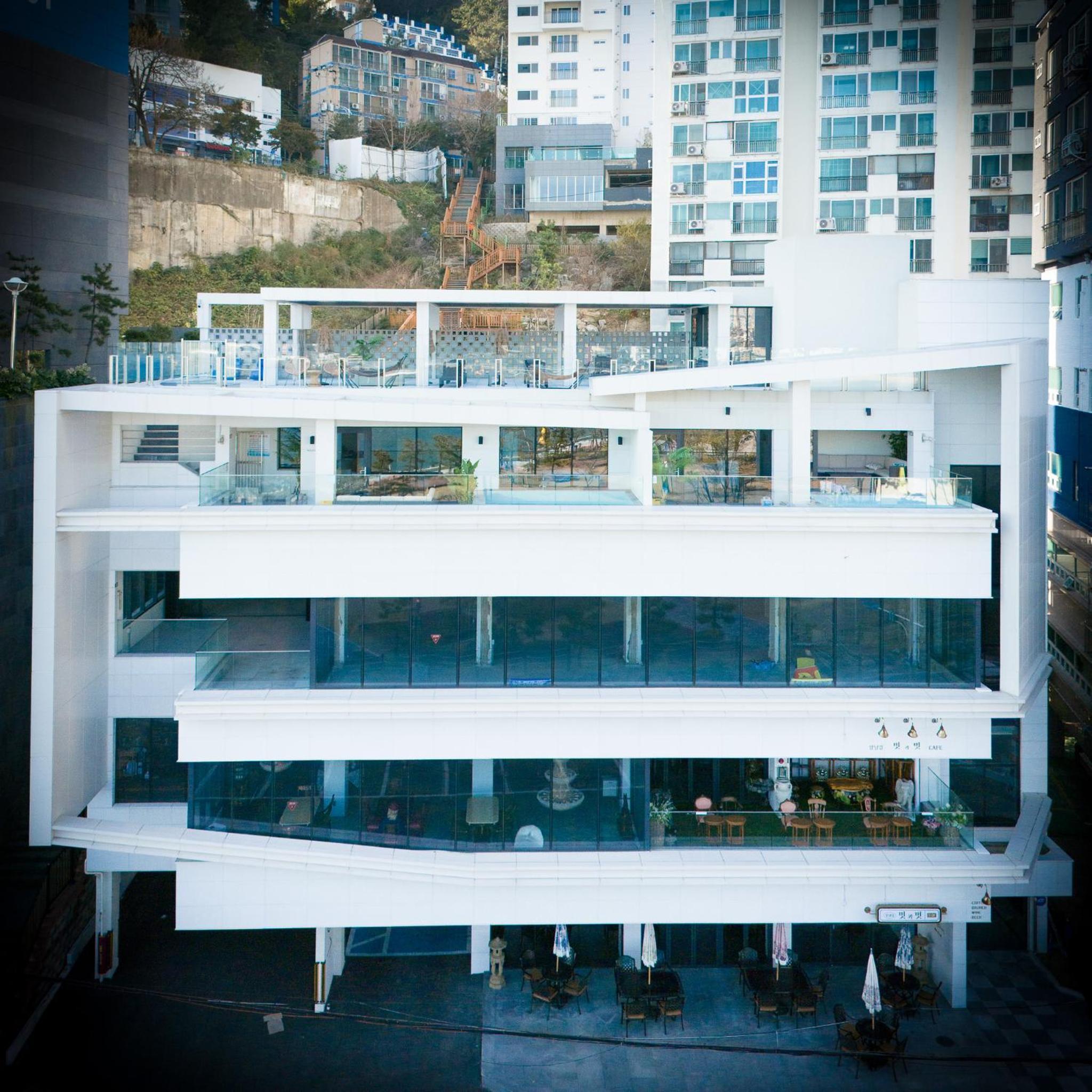 Eternal Blue Poolvilla view 3