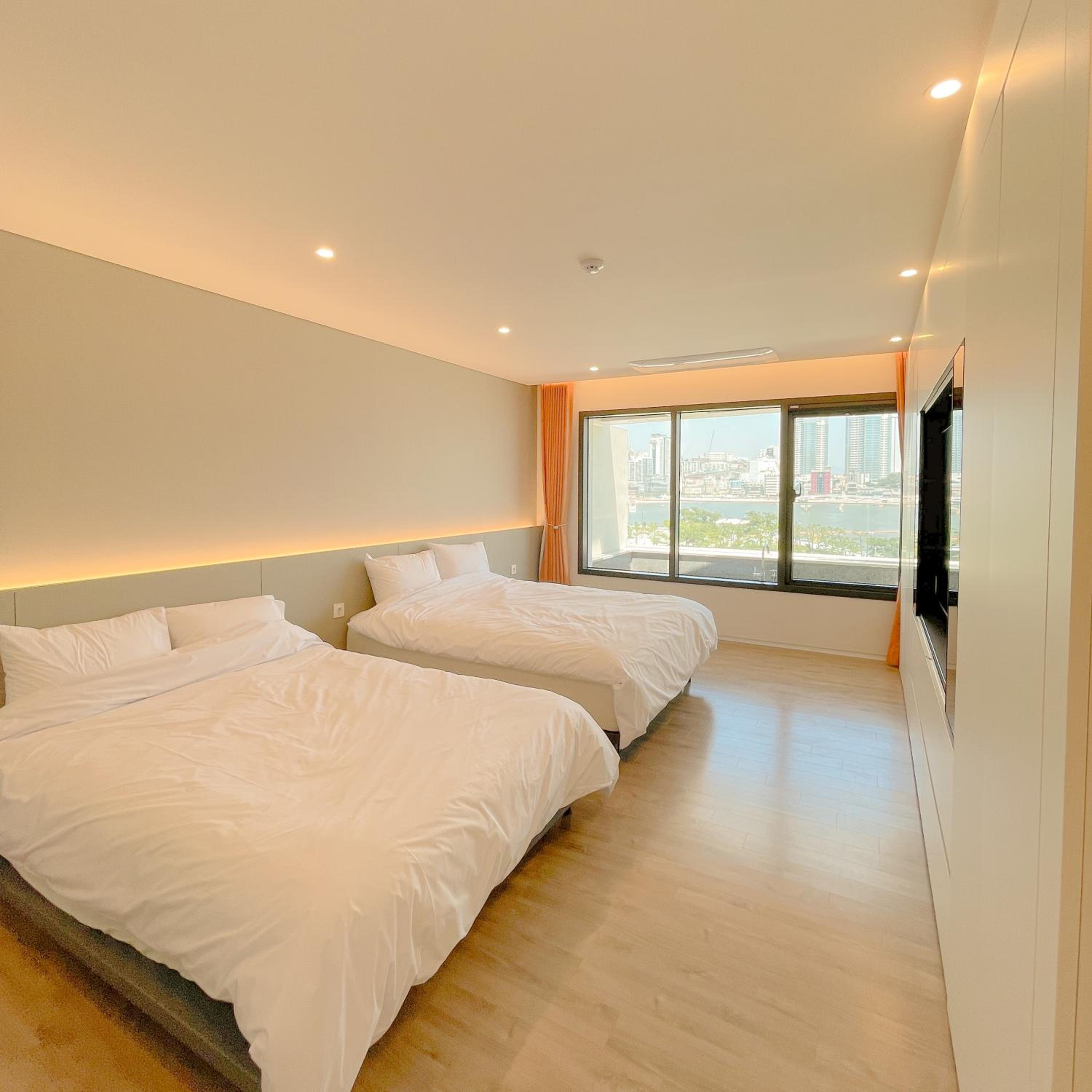 Eternal Blue Poolvilla view 4
