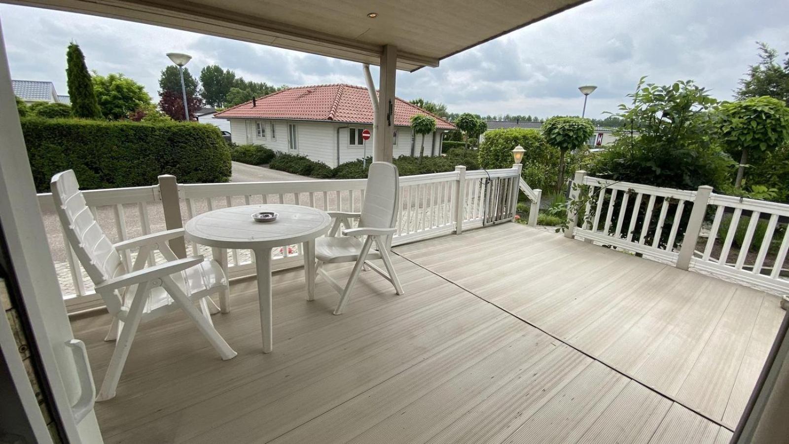 VZ302 Chalet Sint-Annaland view 5