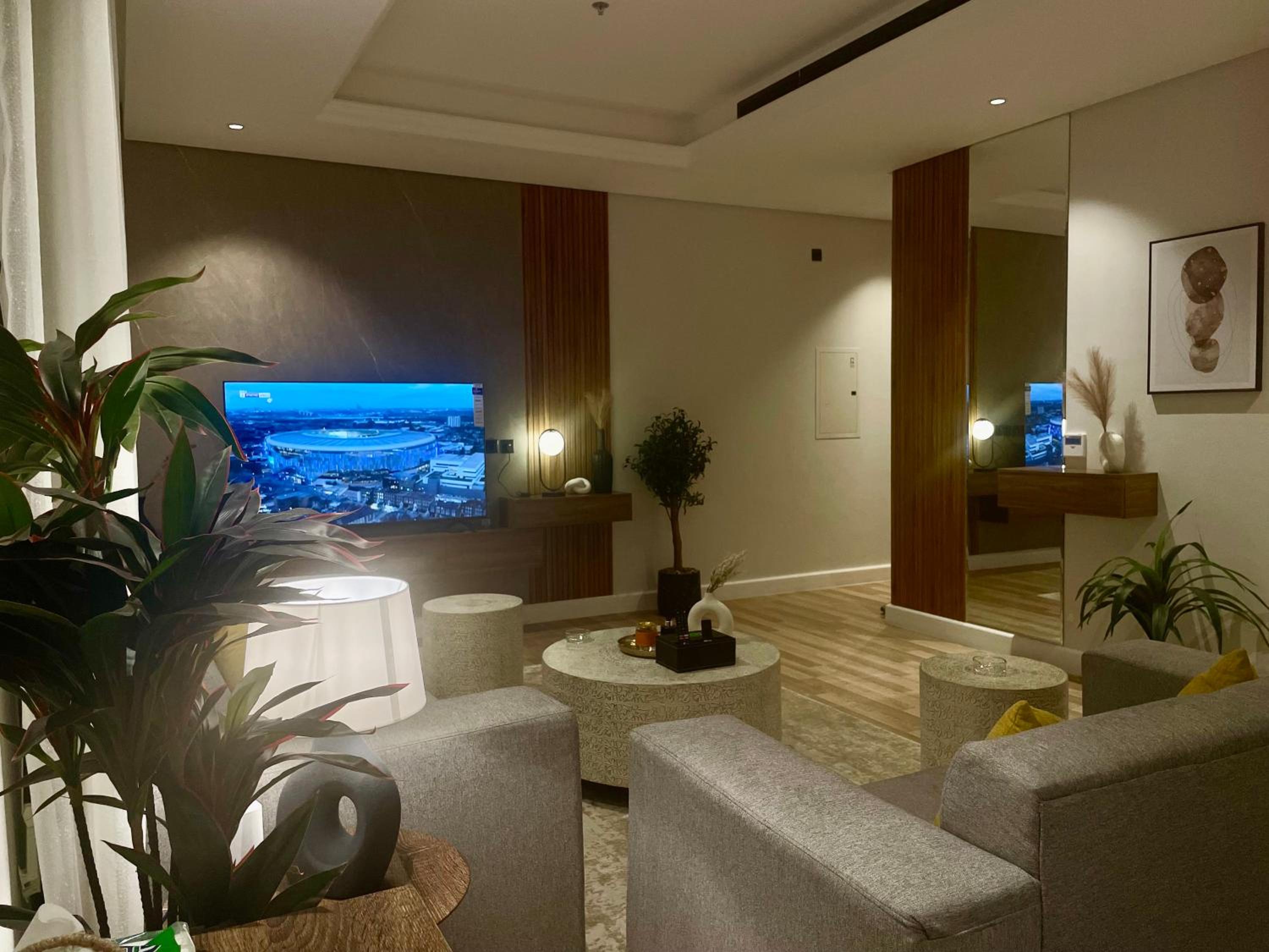 luxury Apartment Al Majdiah Residence،9