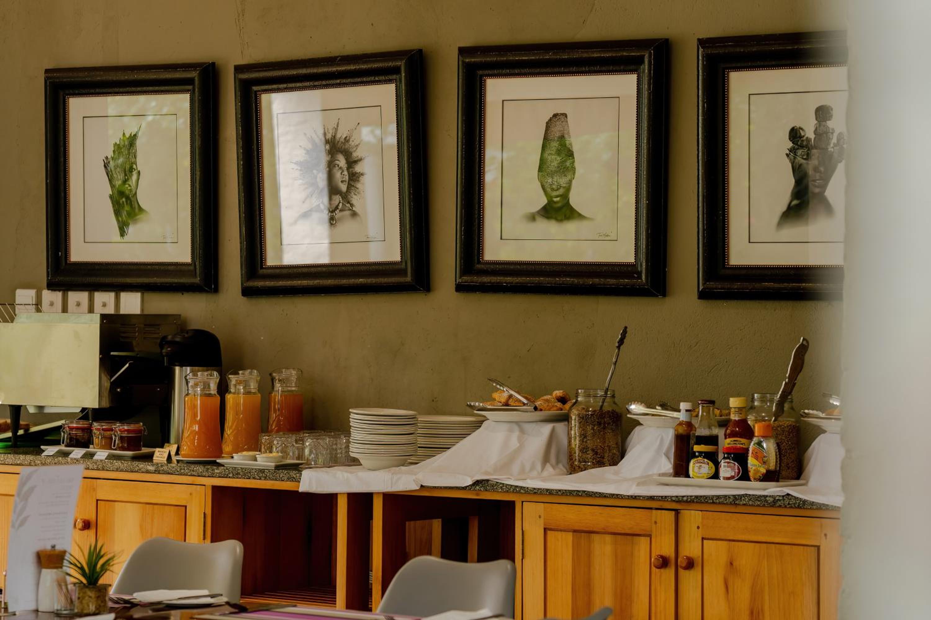 PheZulu Guest Lodge