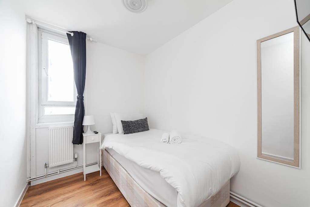 Modern Living In Stylish 3-bed Flat Central London