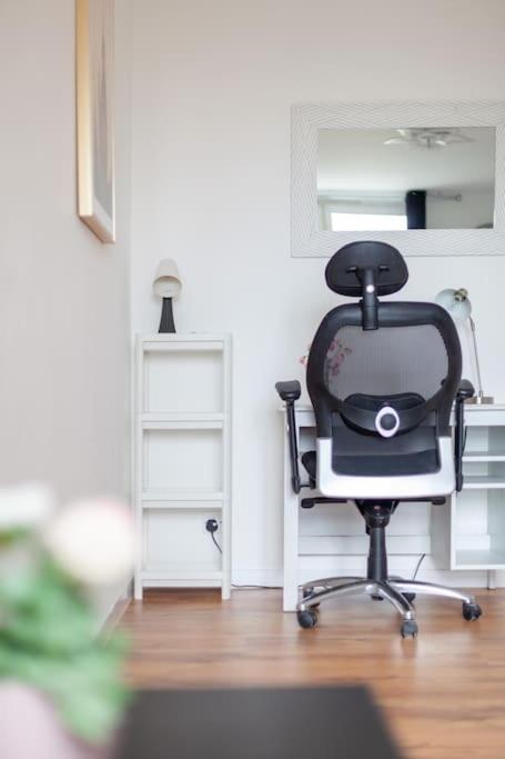 Modern Living In Stylish 3-bed Flat Central London