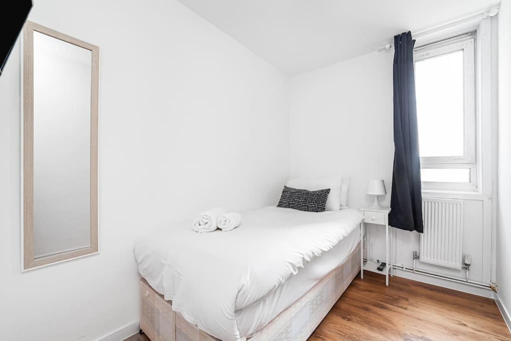 Modern Living In Stylish 3-bed Flat Central London