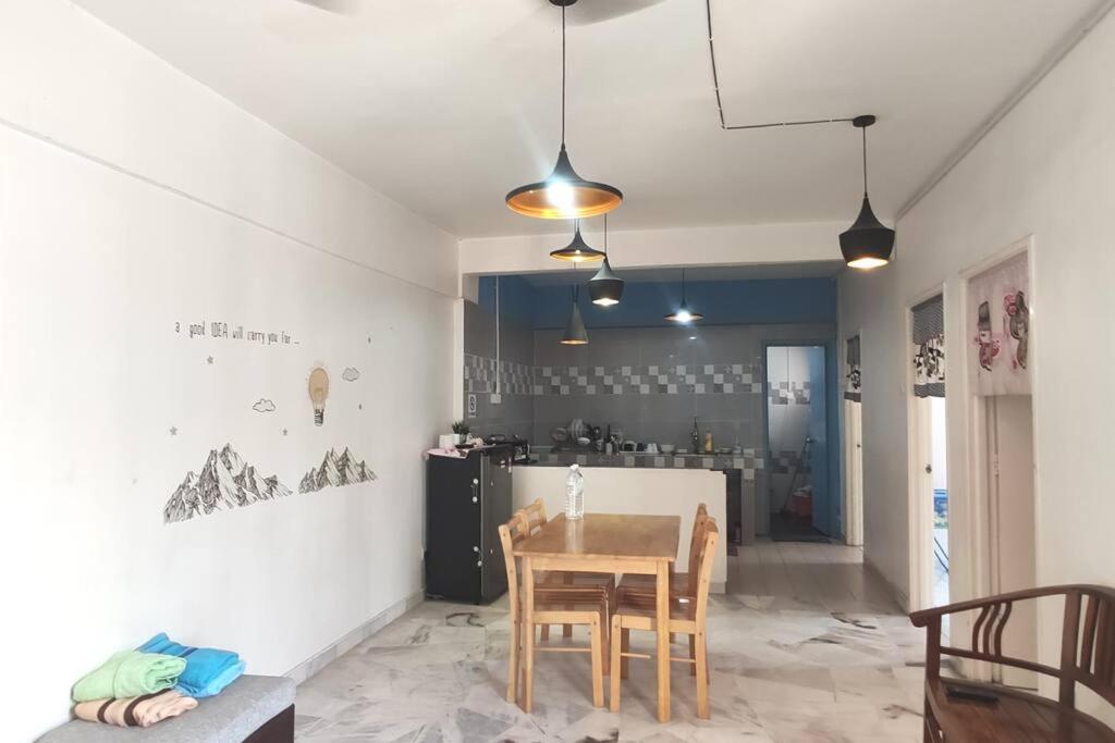 Space w parking at Kinrara Puchong photo 1