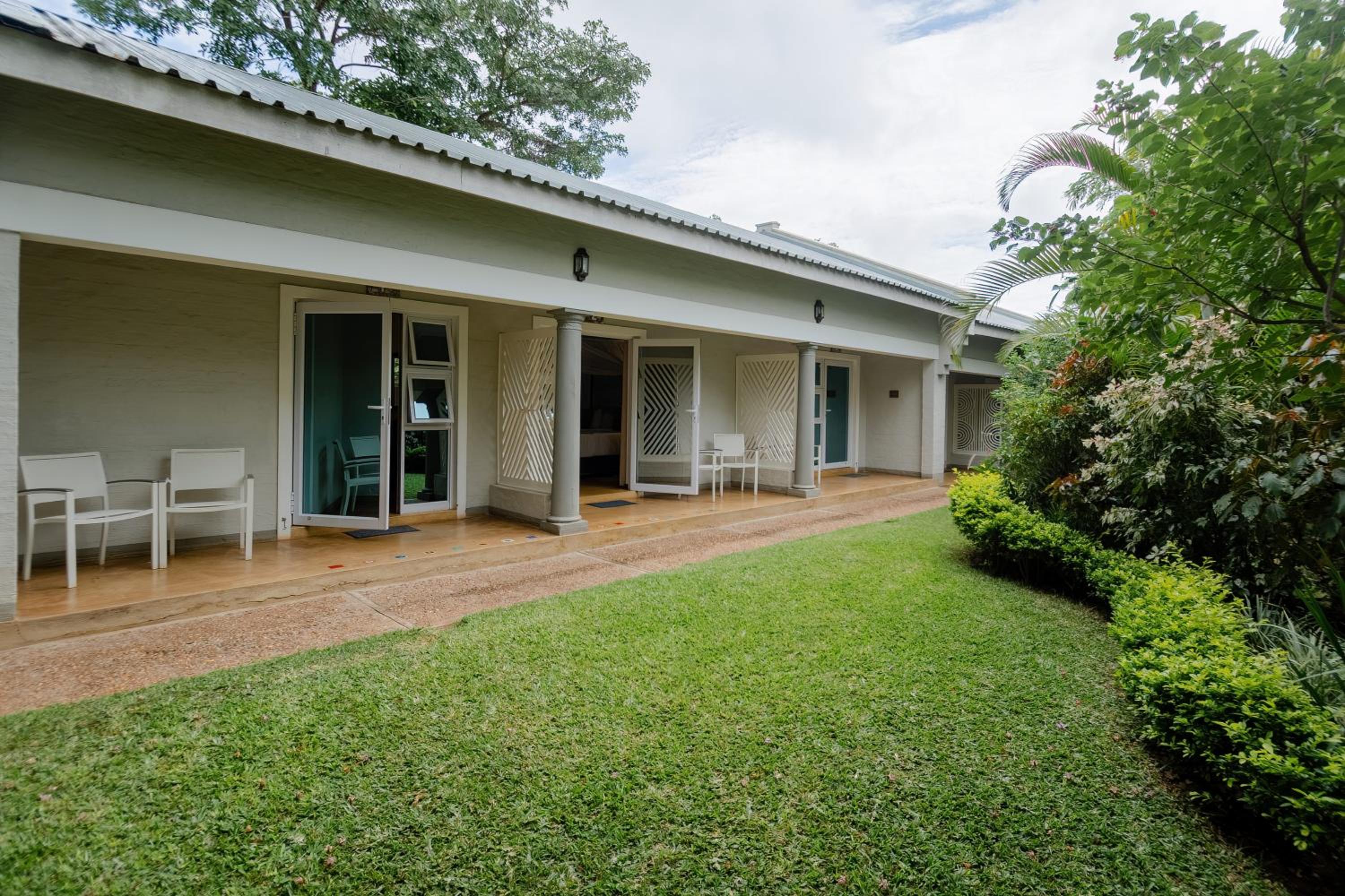 PheZulu Guest Lodge