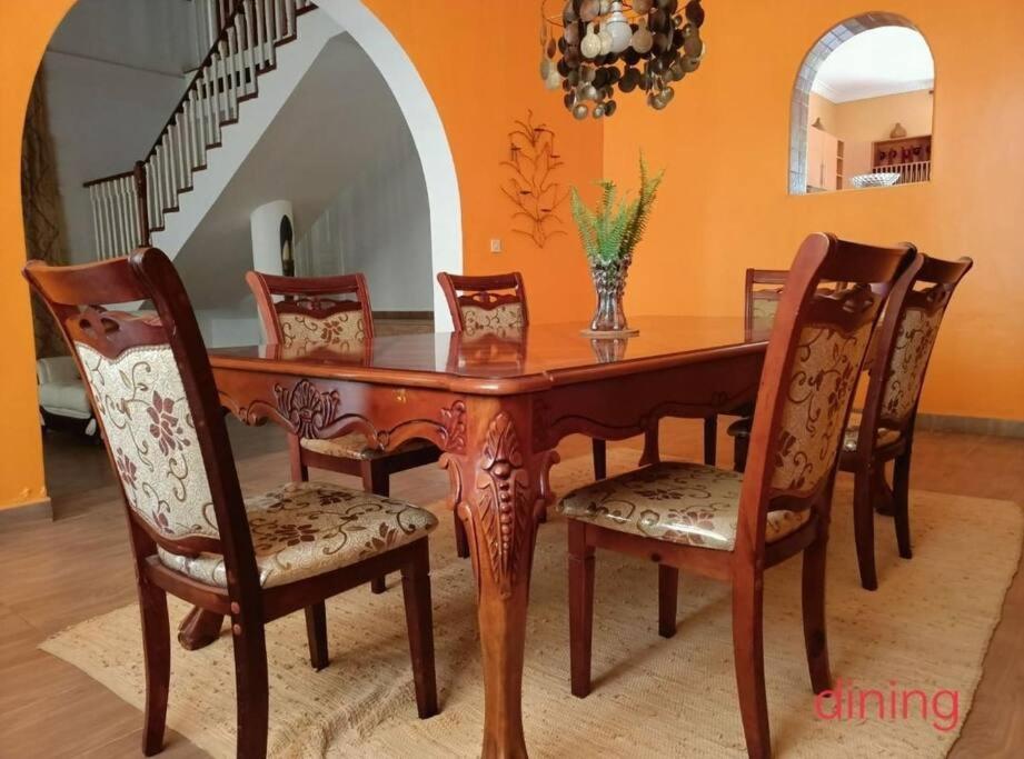 five bedroom home in keren
