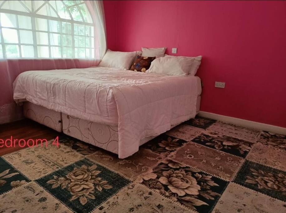 five bedroom home in keren