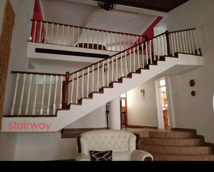 five bedroom home in keren