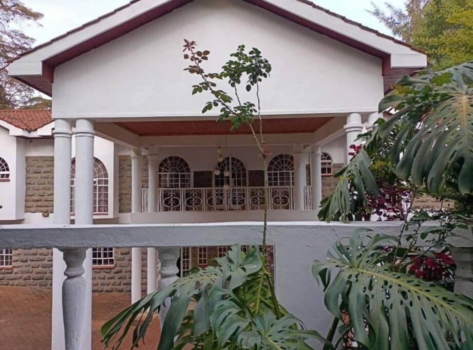 five bedroom home in keren