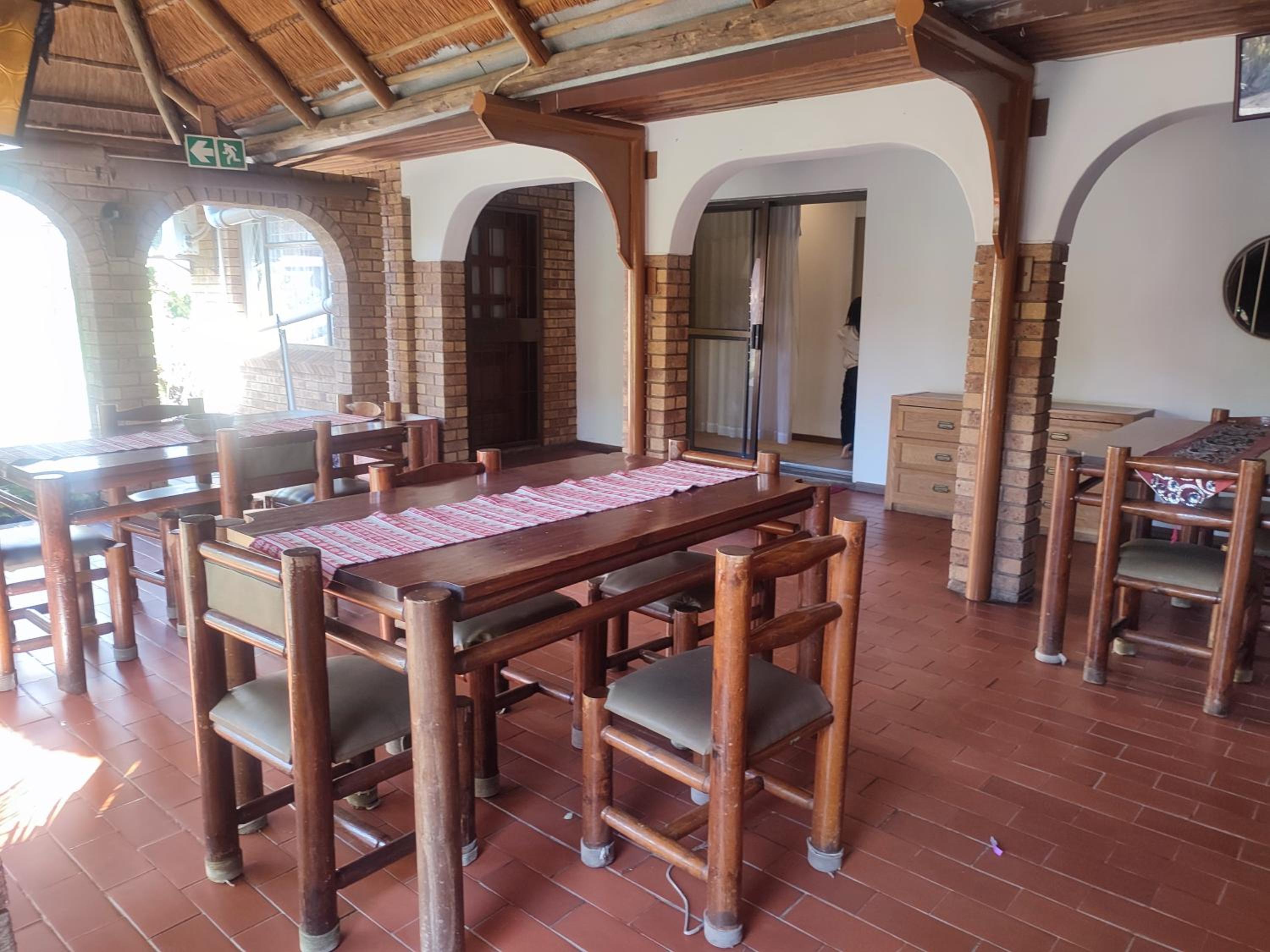 Ditshane Lodge