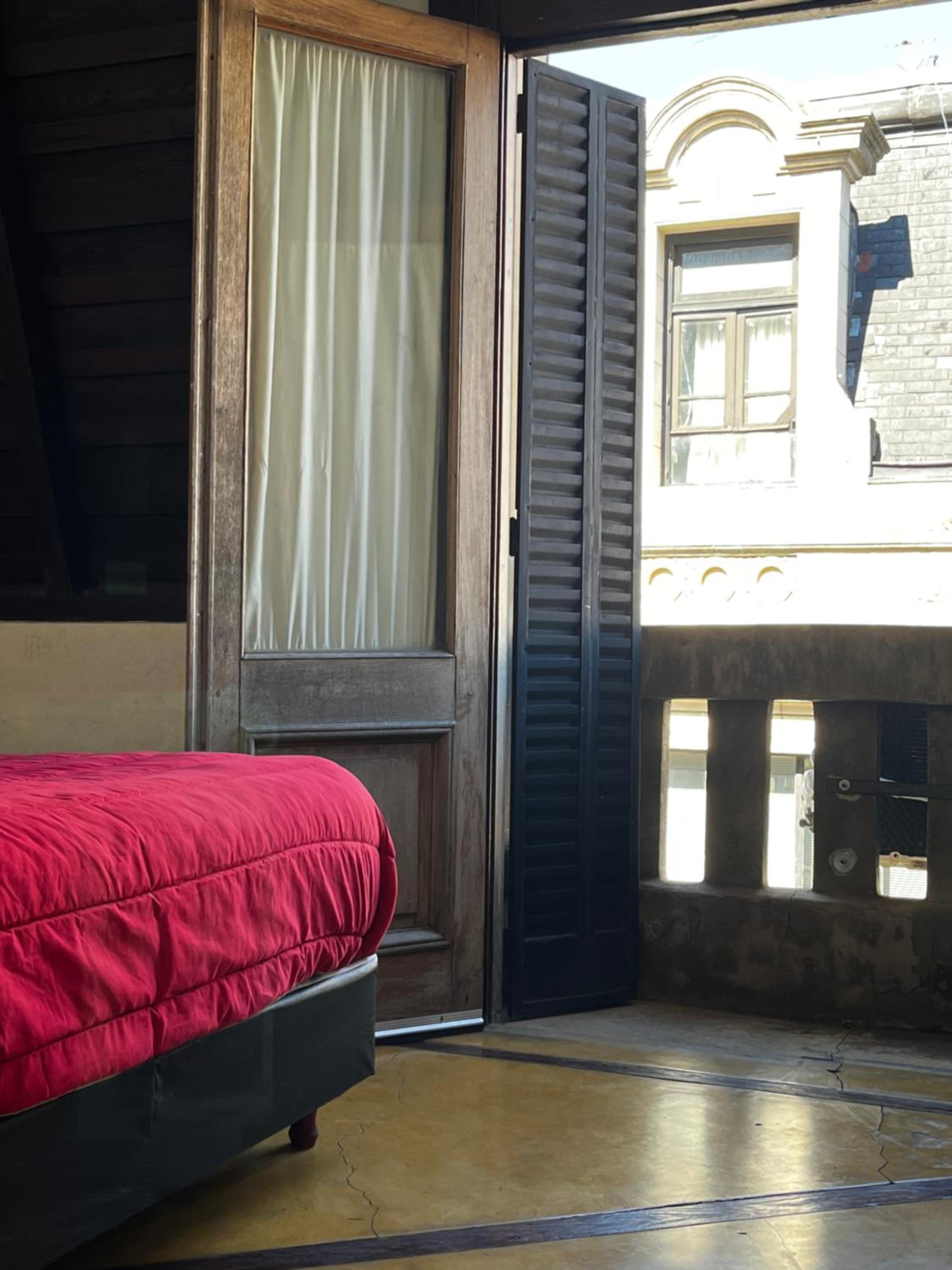Parla Hostel