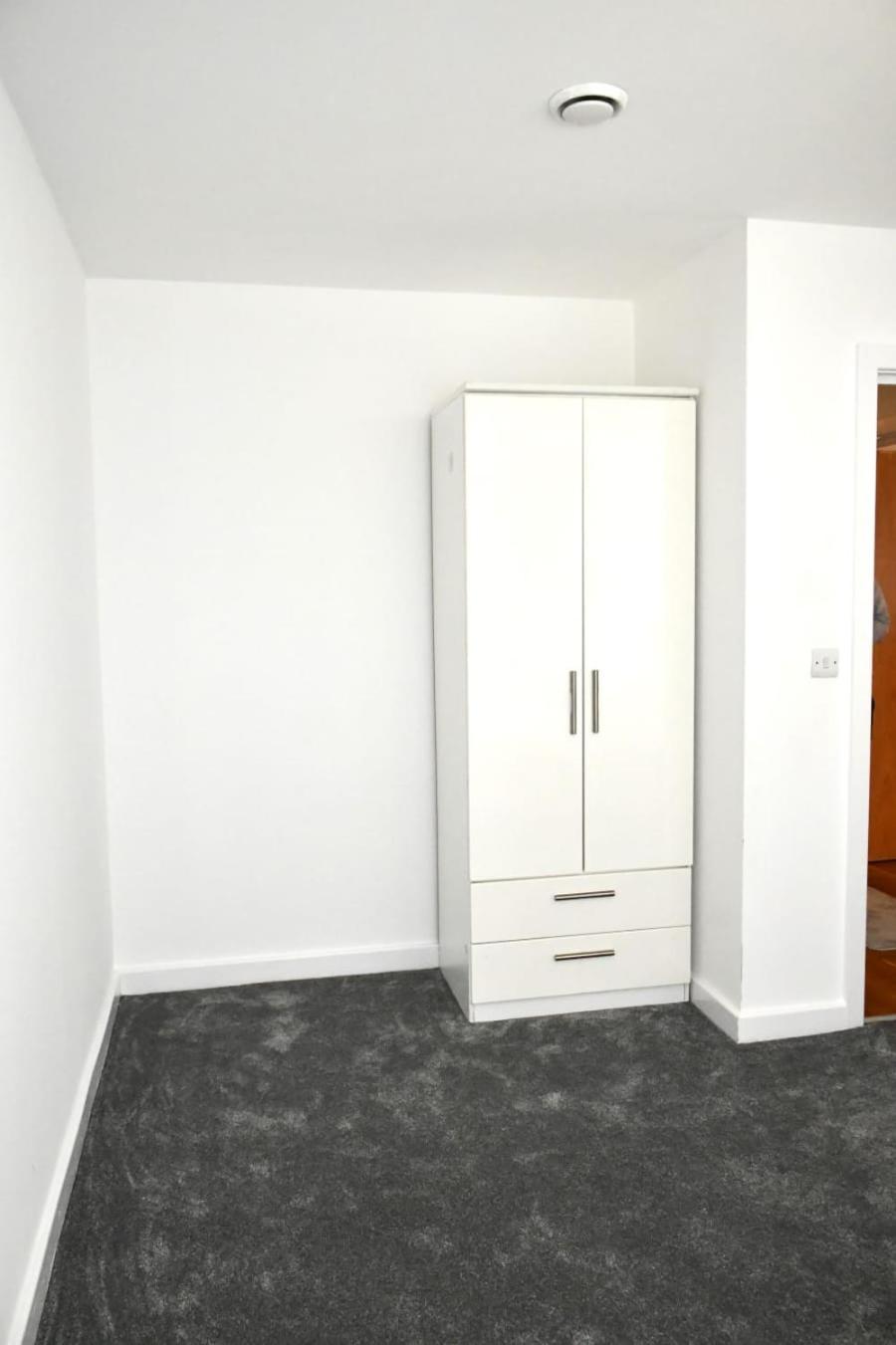 Spacious 2bedroom apartment in London city airport