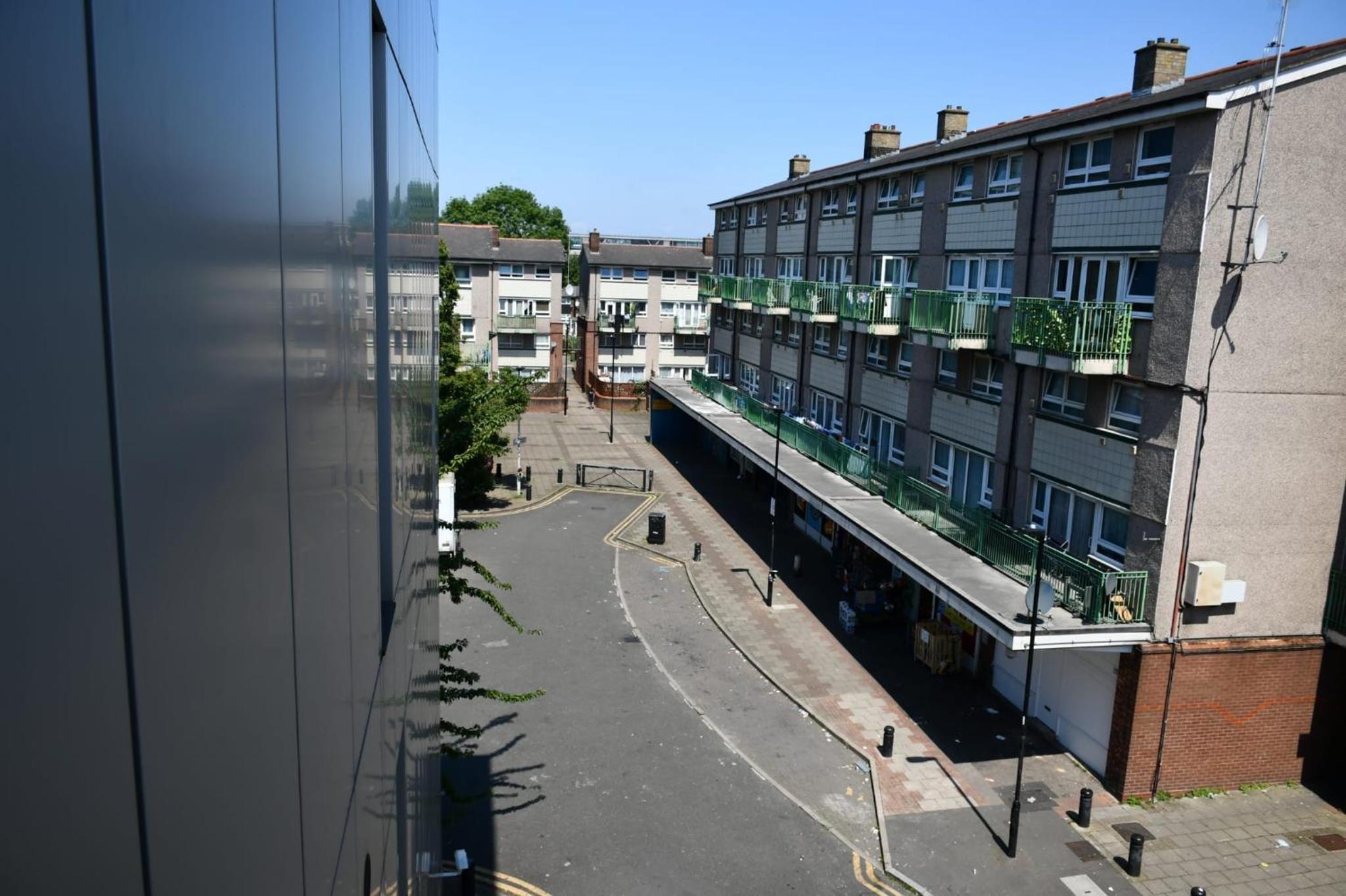 Spacious 2bedroom apartment in London city airport