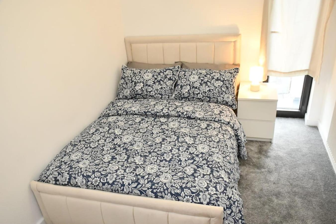 Spacious 2bedroom apartment in London city airport