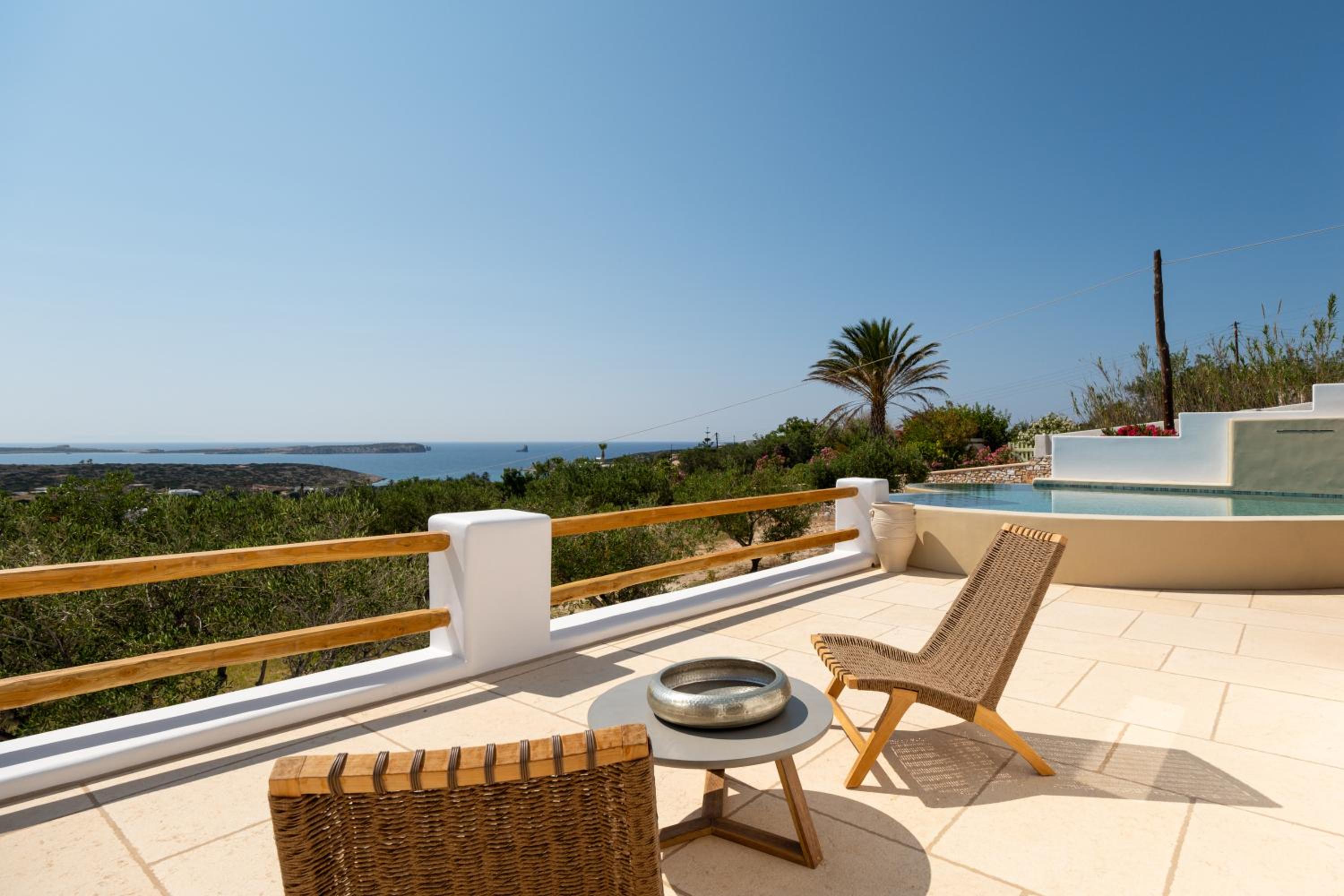 Anna Platanou Suites