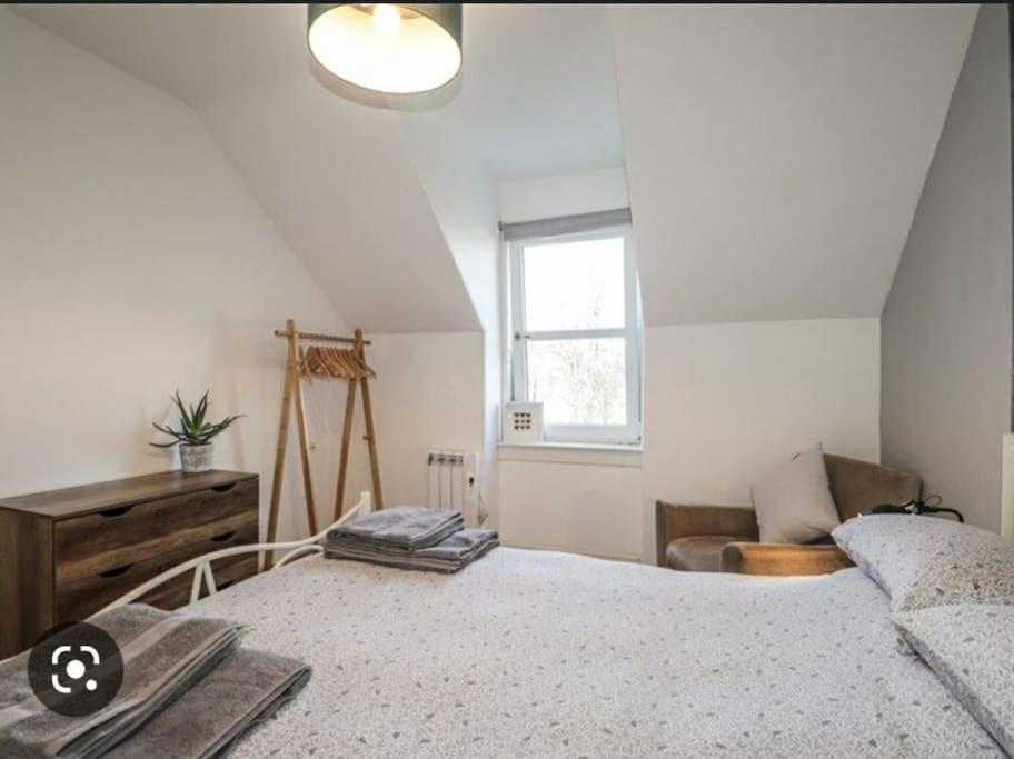 Apartment at Lochness, Foyres view 4