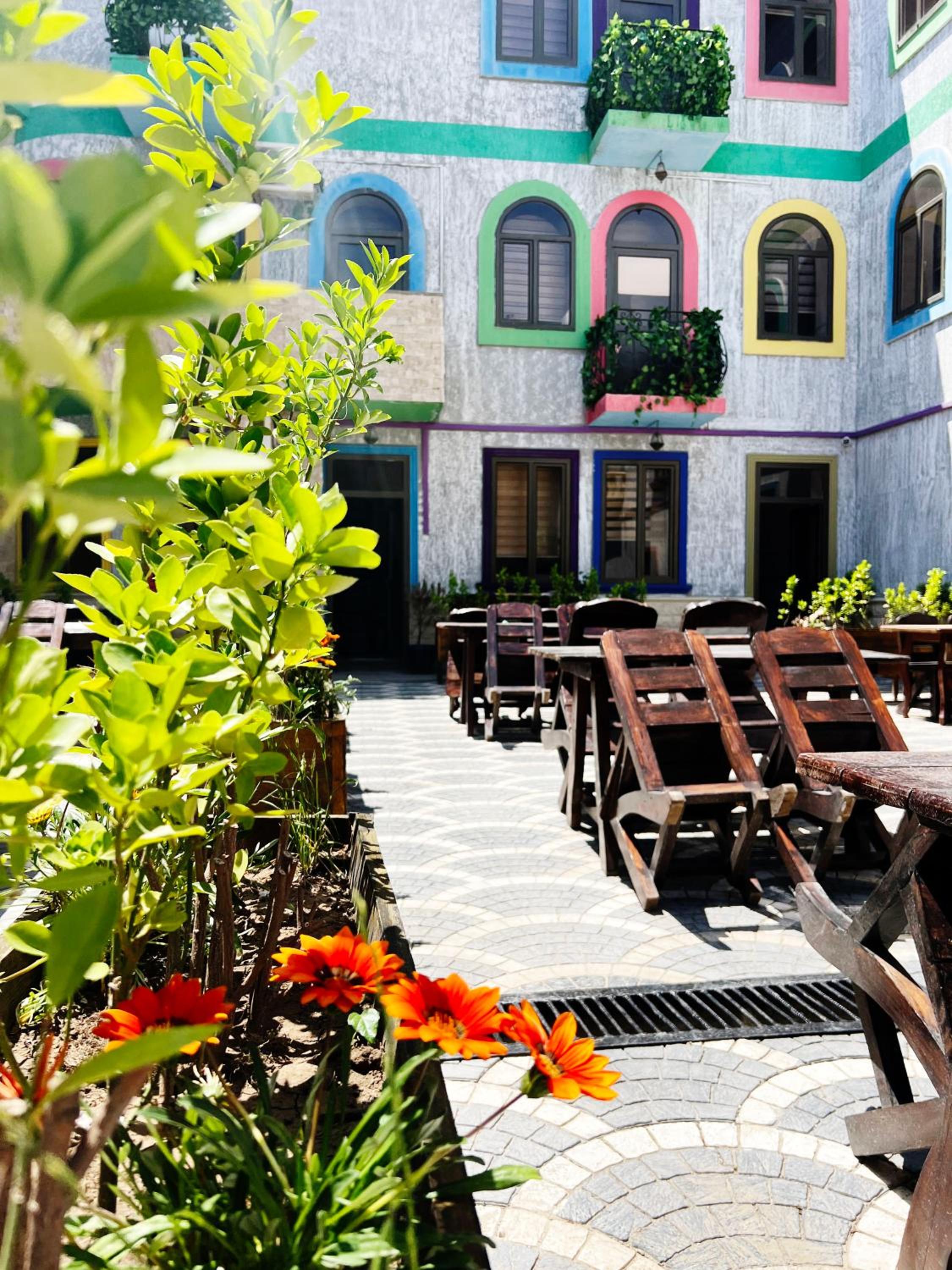 ECO Hotel & Hostel