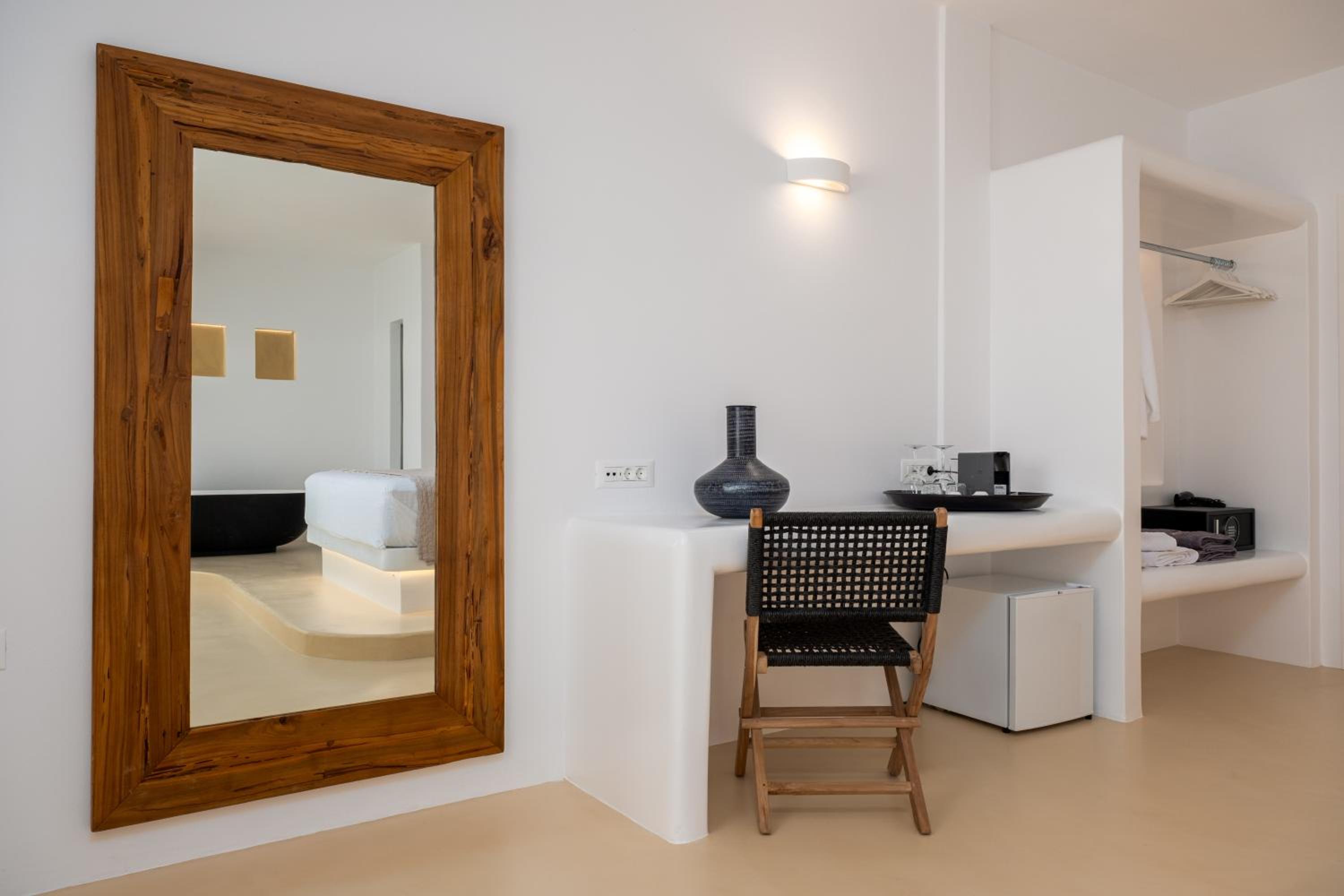 Anna Platanou Suites
