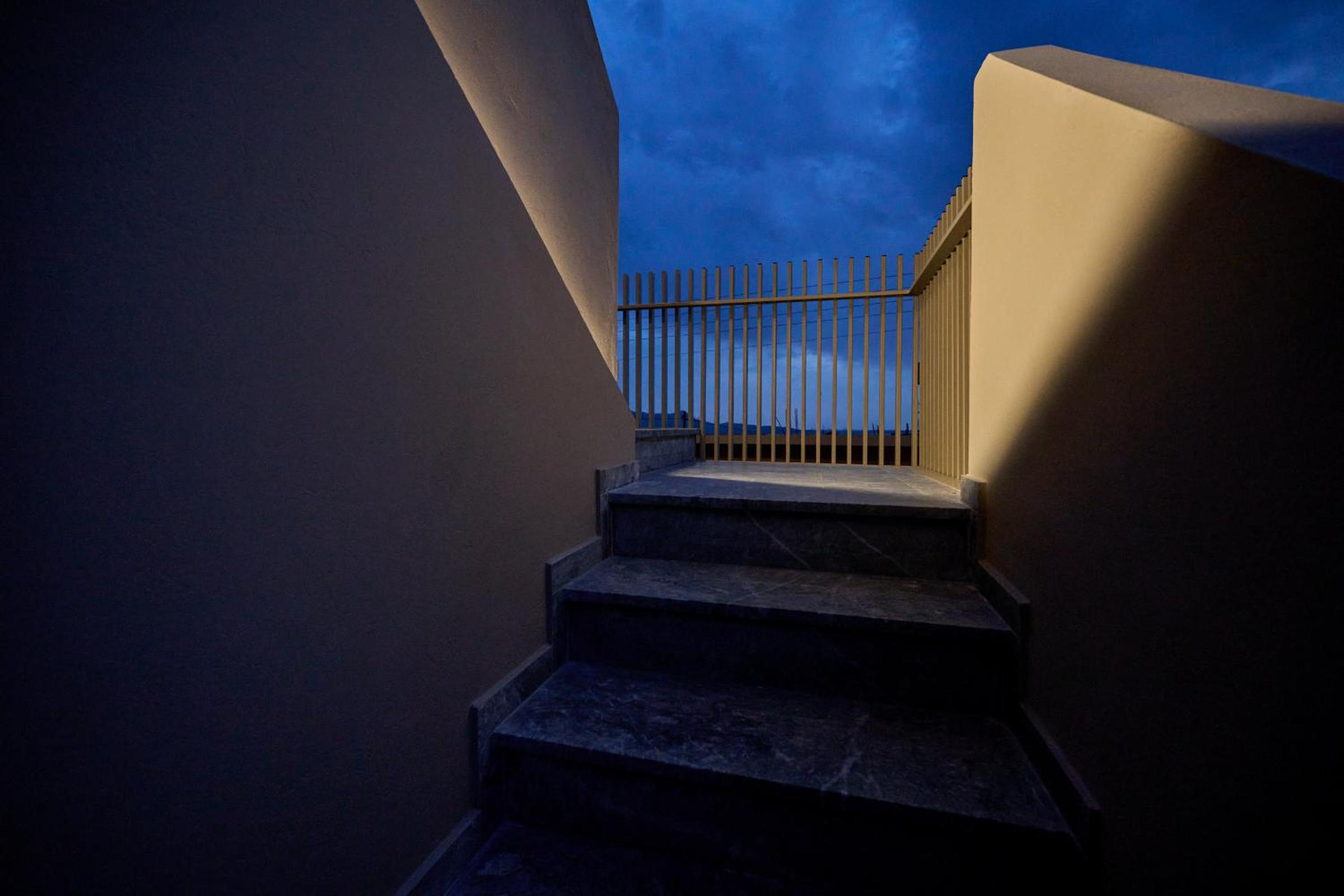 Nami Suites - Alenia view 3