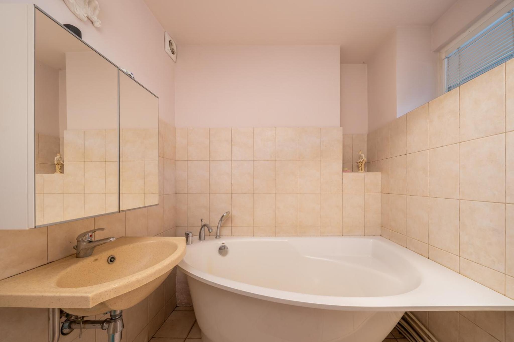 Family private house in Dubulti, Jurmala, 400m to the beach