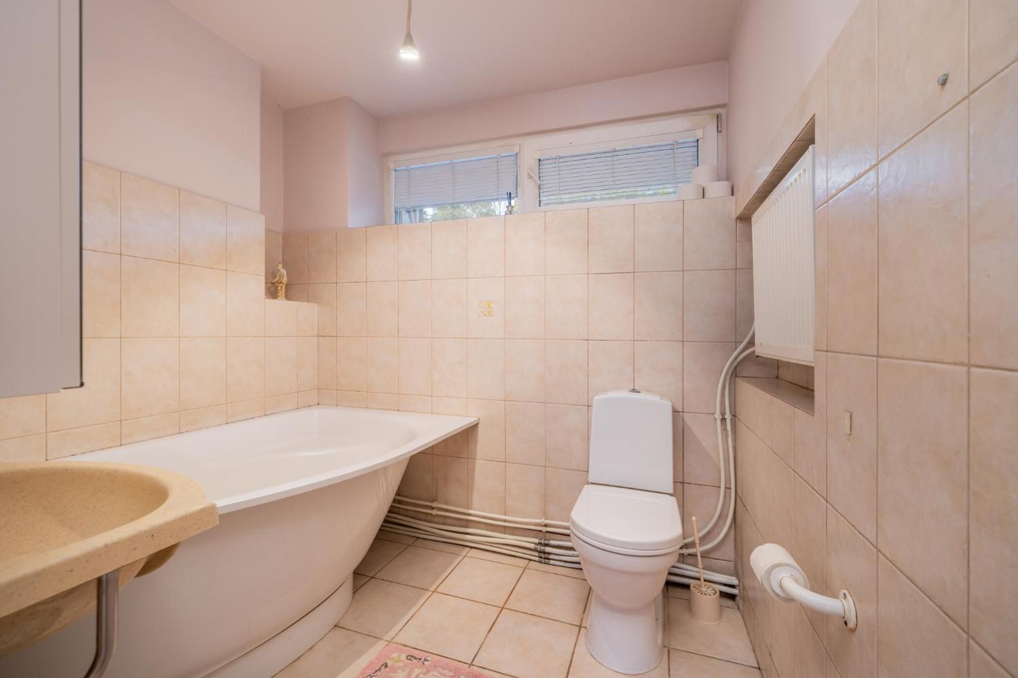 Family private house in Dubulti, Jurmala, 400m to the beach