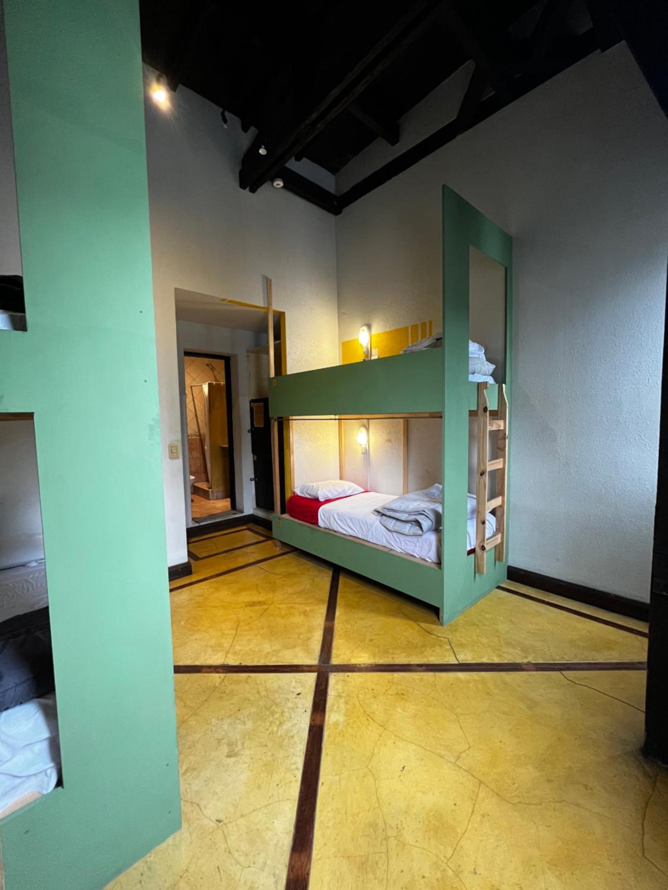 Parla Hostel