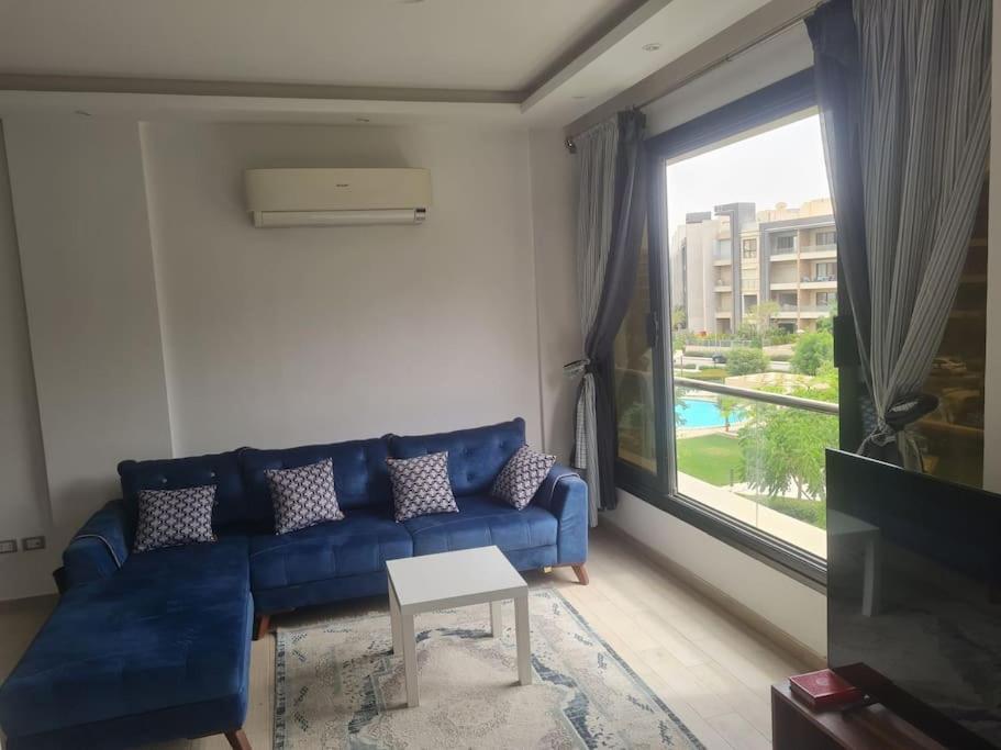 Superb City Stay in 2 bedroom Apt in Midtown Compound, AUC Avenue, New Cairo