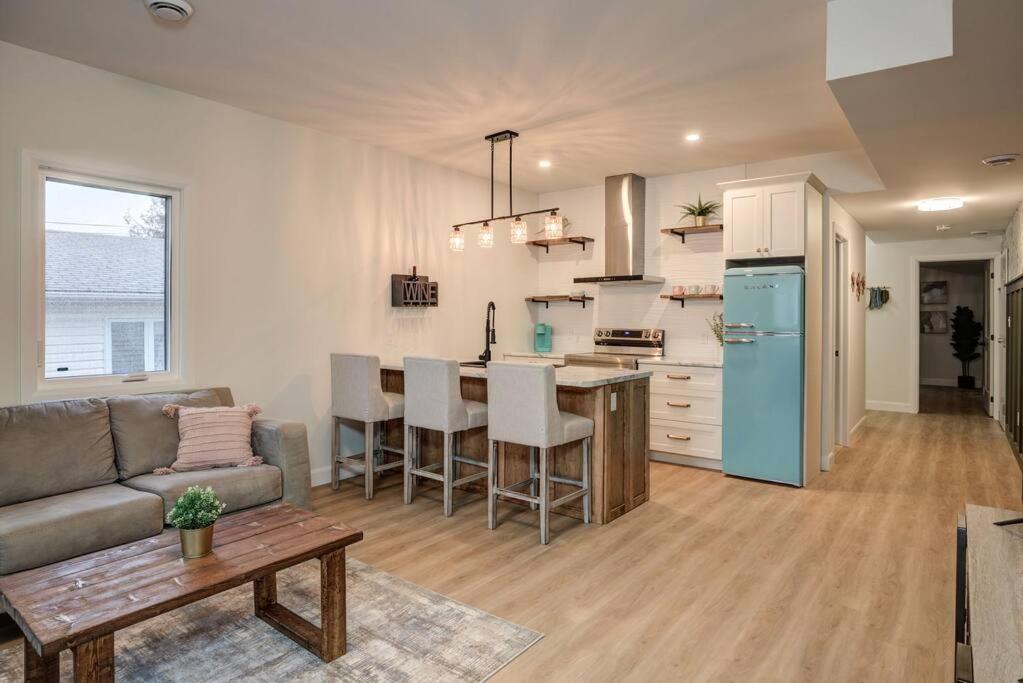 Chic Suite by Westlynn