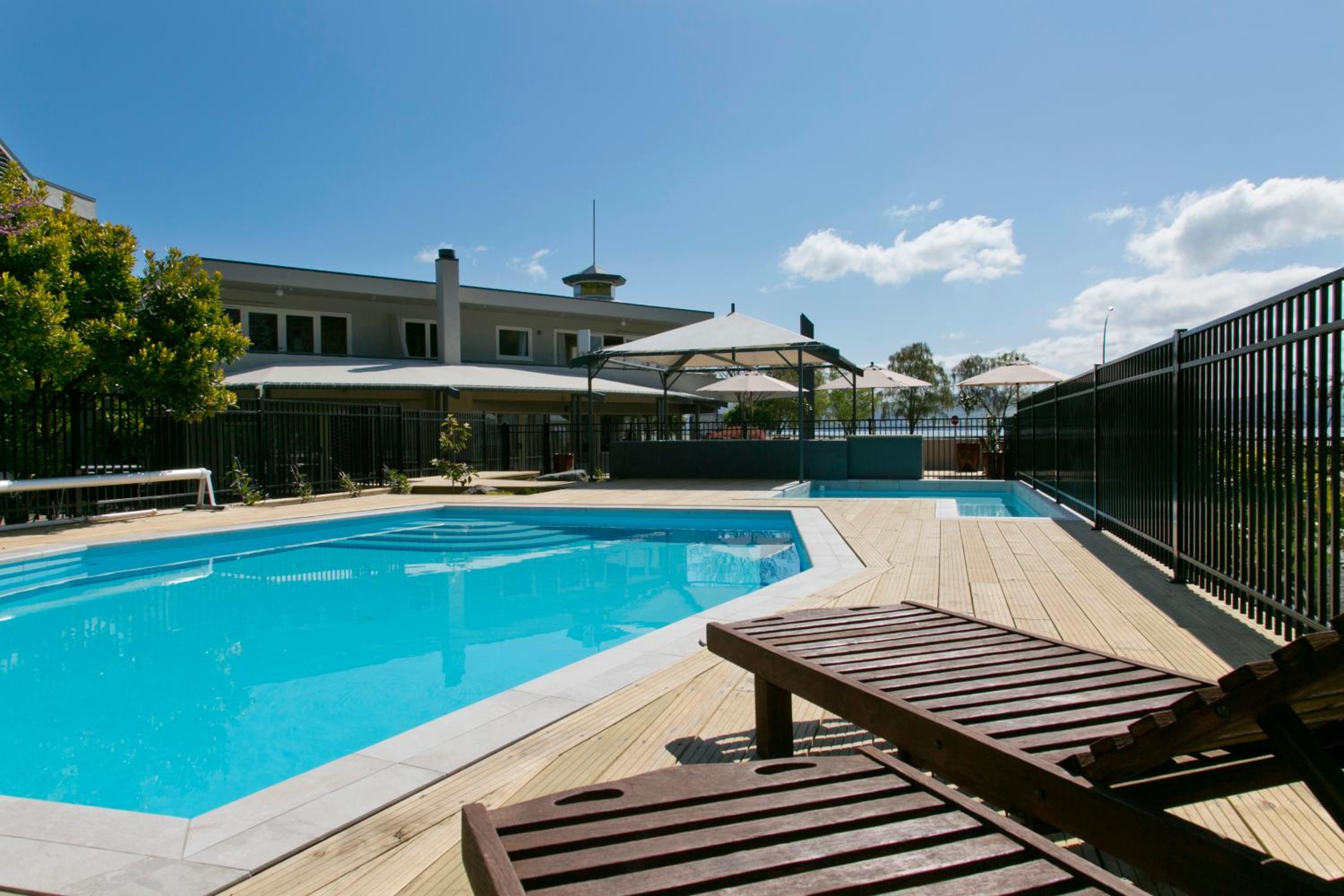 Anchorage Resort Taupo NZ - Image 2