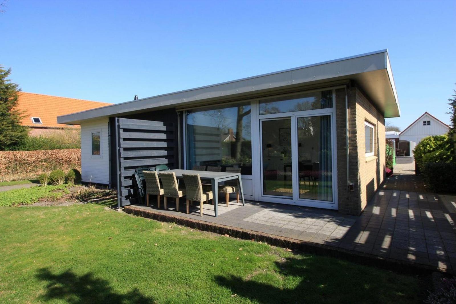 VZ986 Vakantiebungalow in Oostkapelle view 3