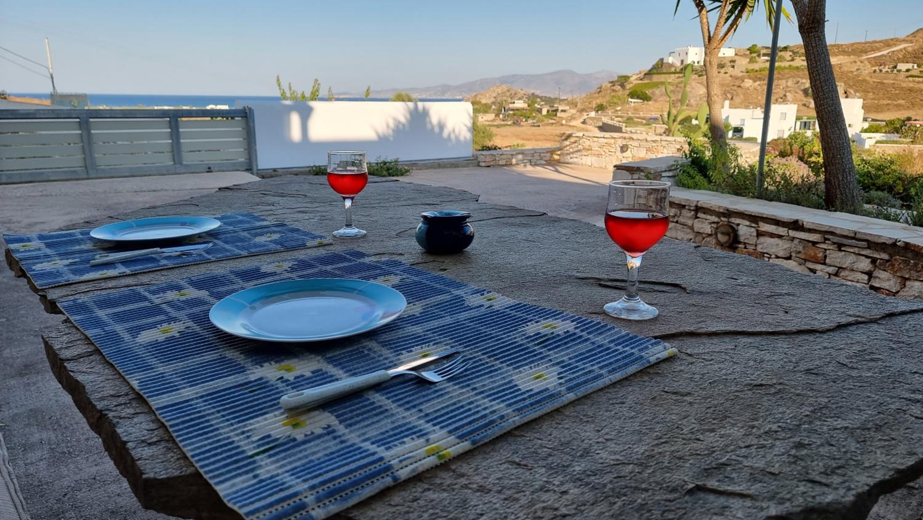 Flintstones Summer House - Mikri Vigla