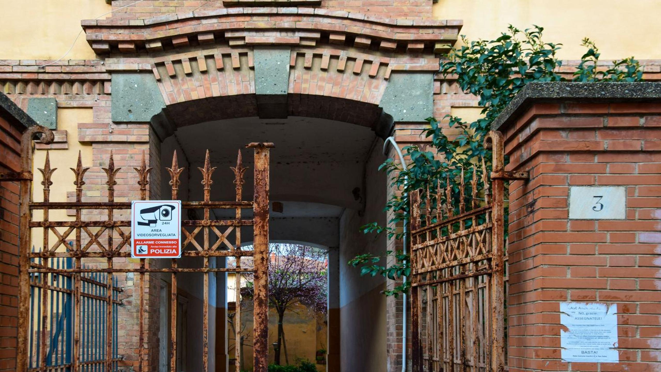 Roma Saba Home