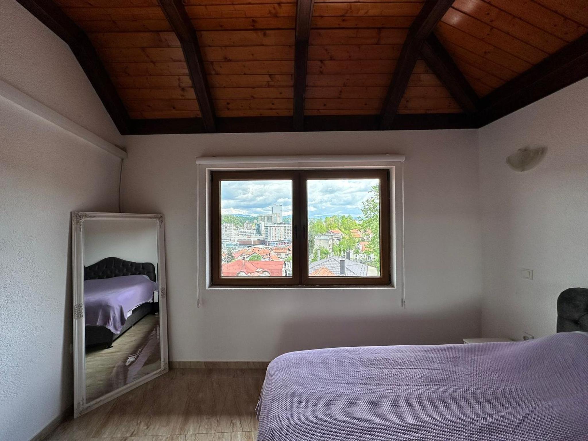 Lux Villa Emina