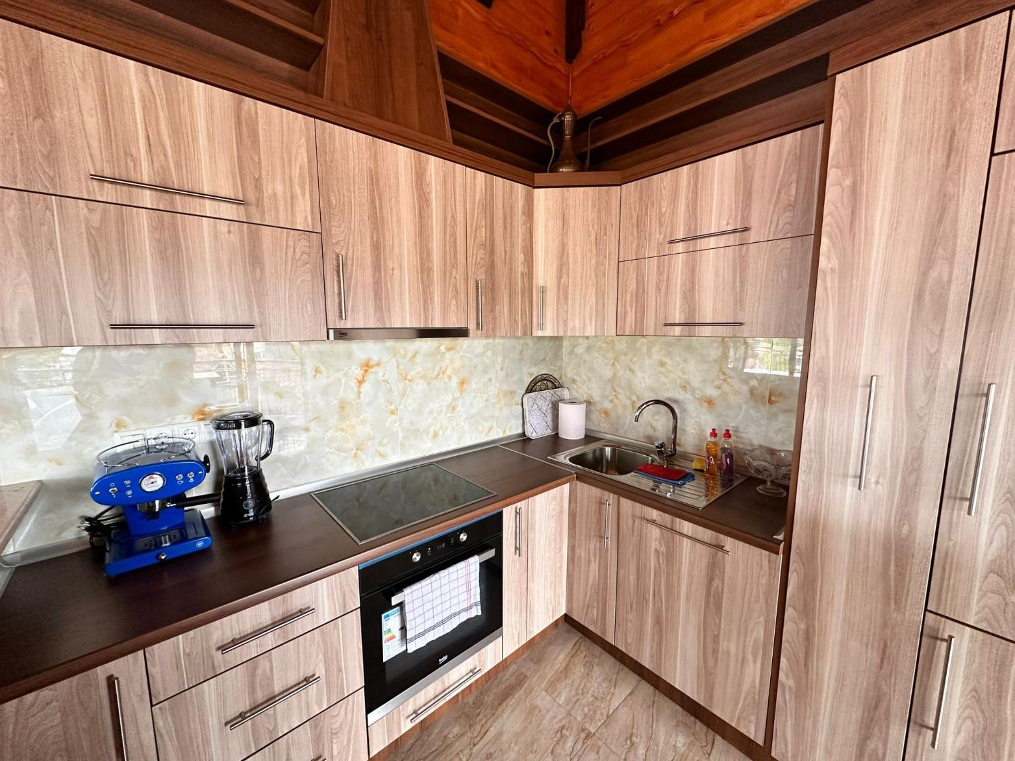 Lux Villa Emina