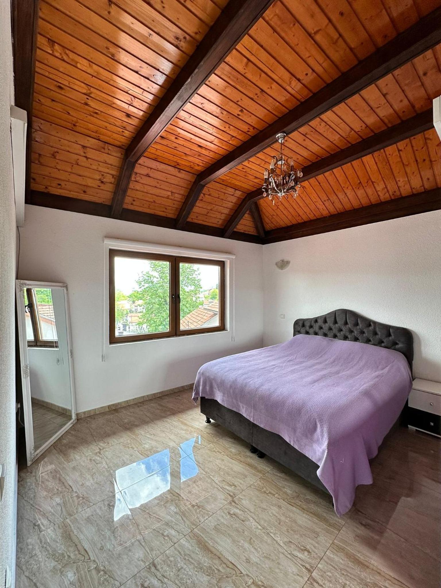 Lux Villa Emina